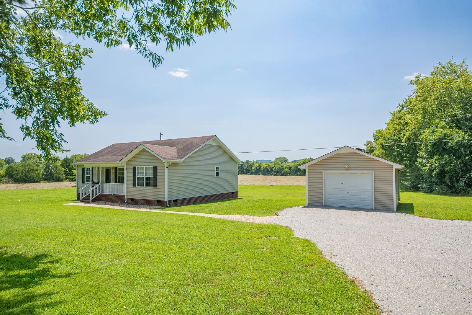 2784 Joe Reeves Rd Property Photo 1