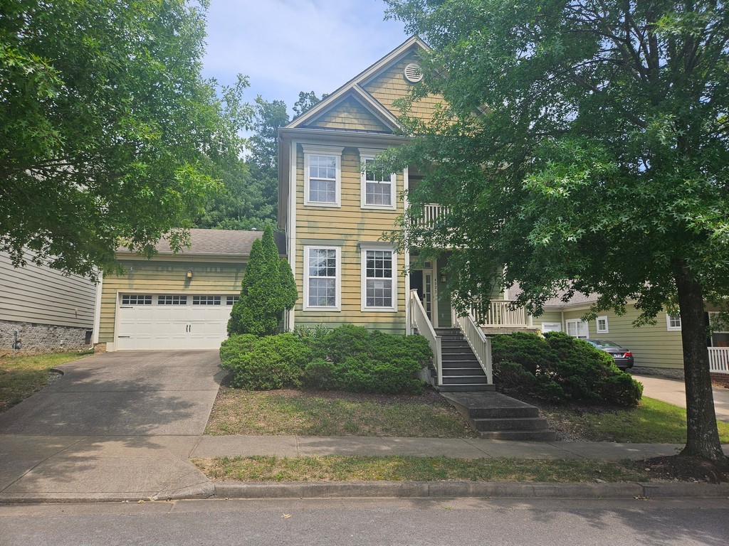 4323 Barnes Cove Dr Property Photo 1