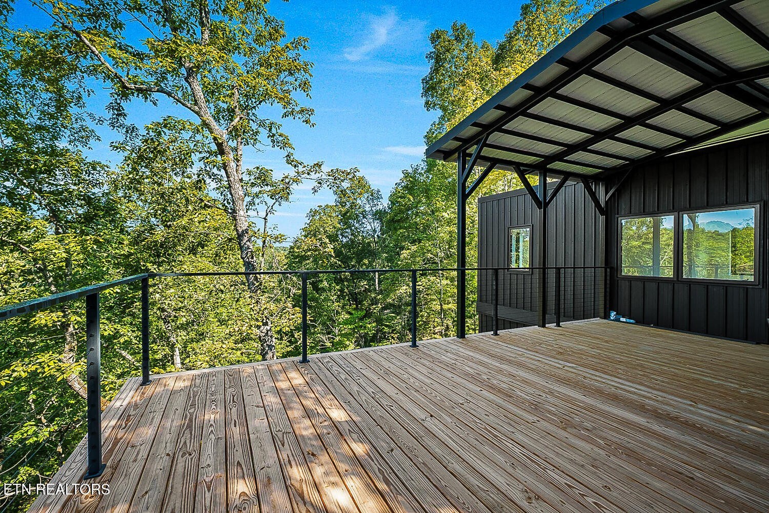 985 Soft Ridge Rd Property Photo 11