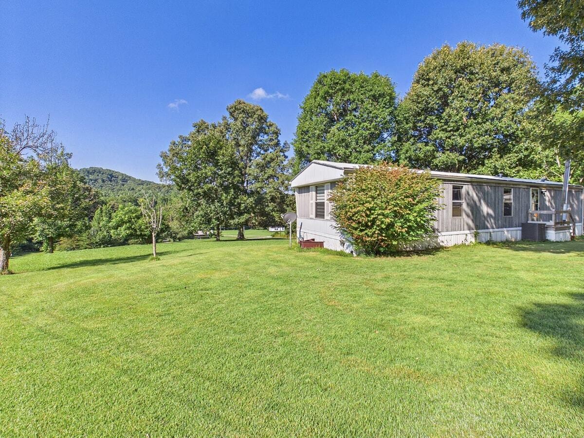 331 Jd Farm Road Property Photo 1