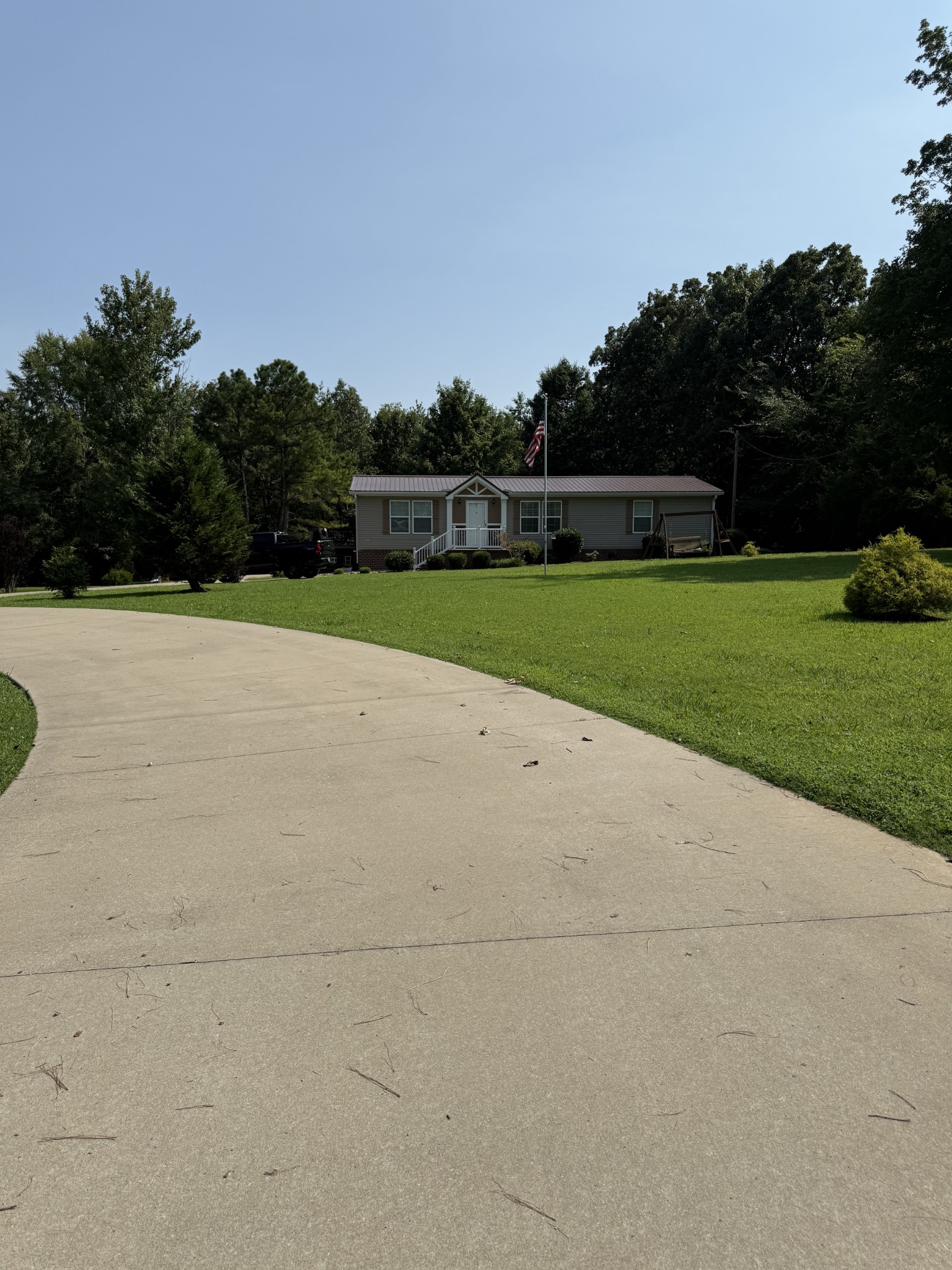 565 Mt Zion Rd Property Photo 1