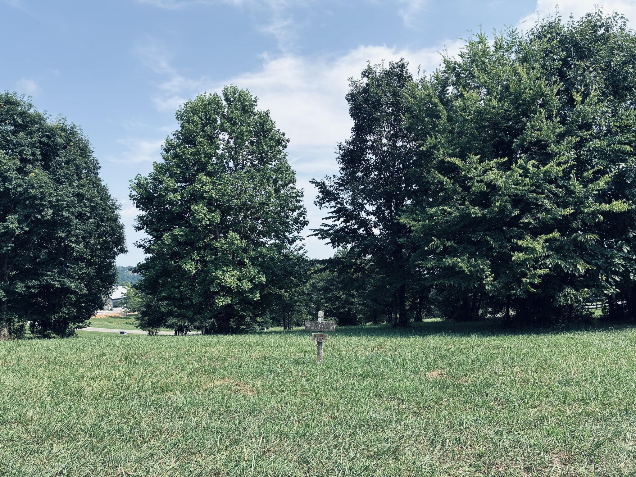 800 Sunset Circle Property Photo 3