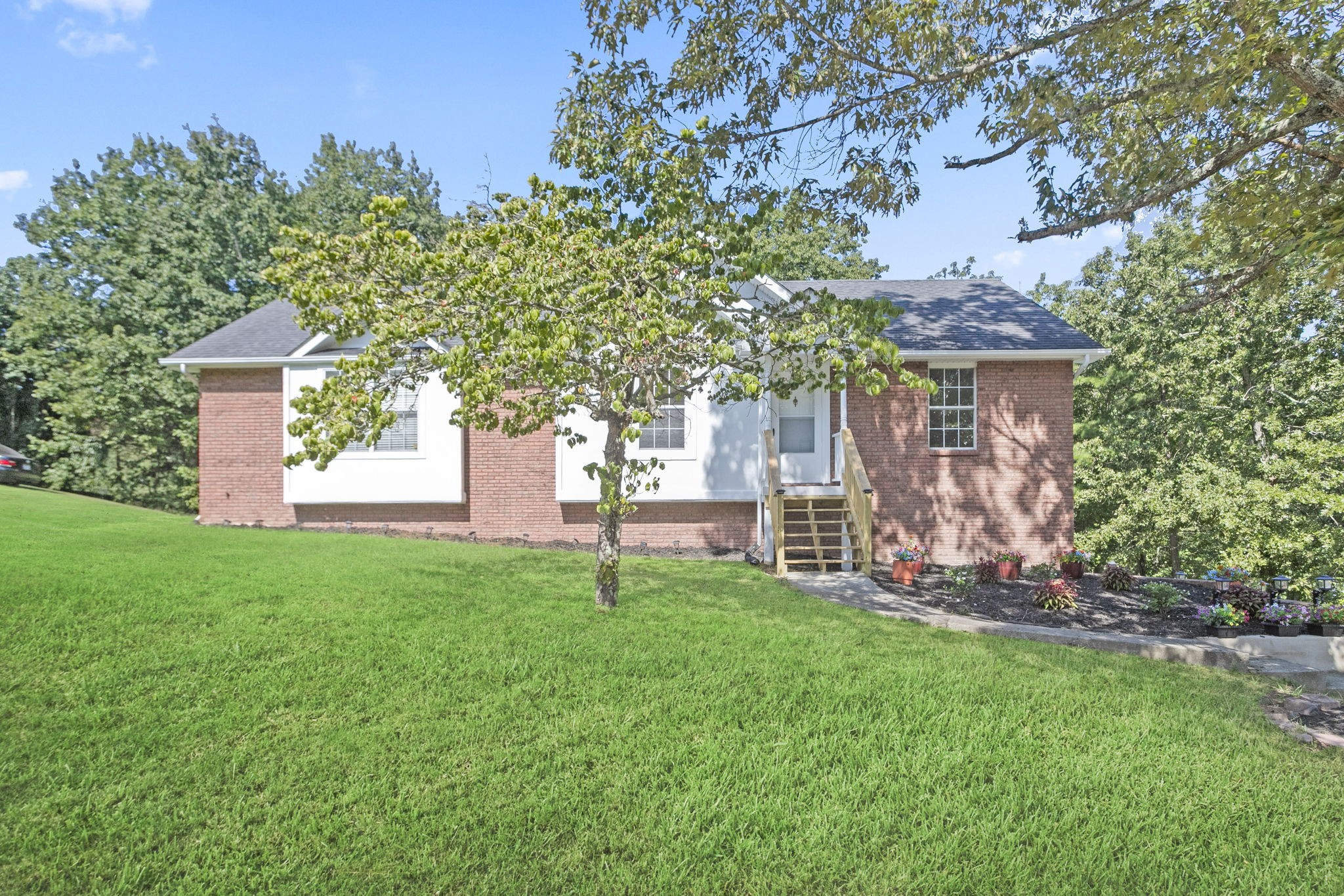5819 Riley Rd Property Photo 2
