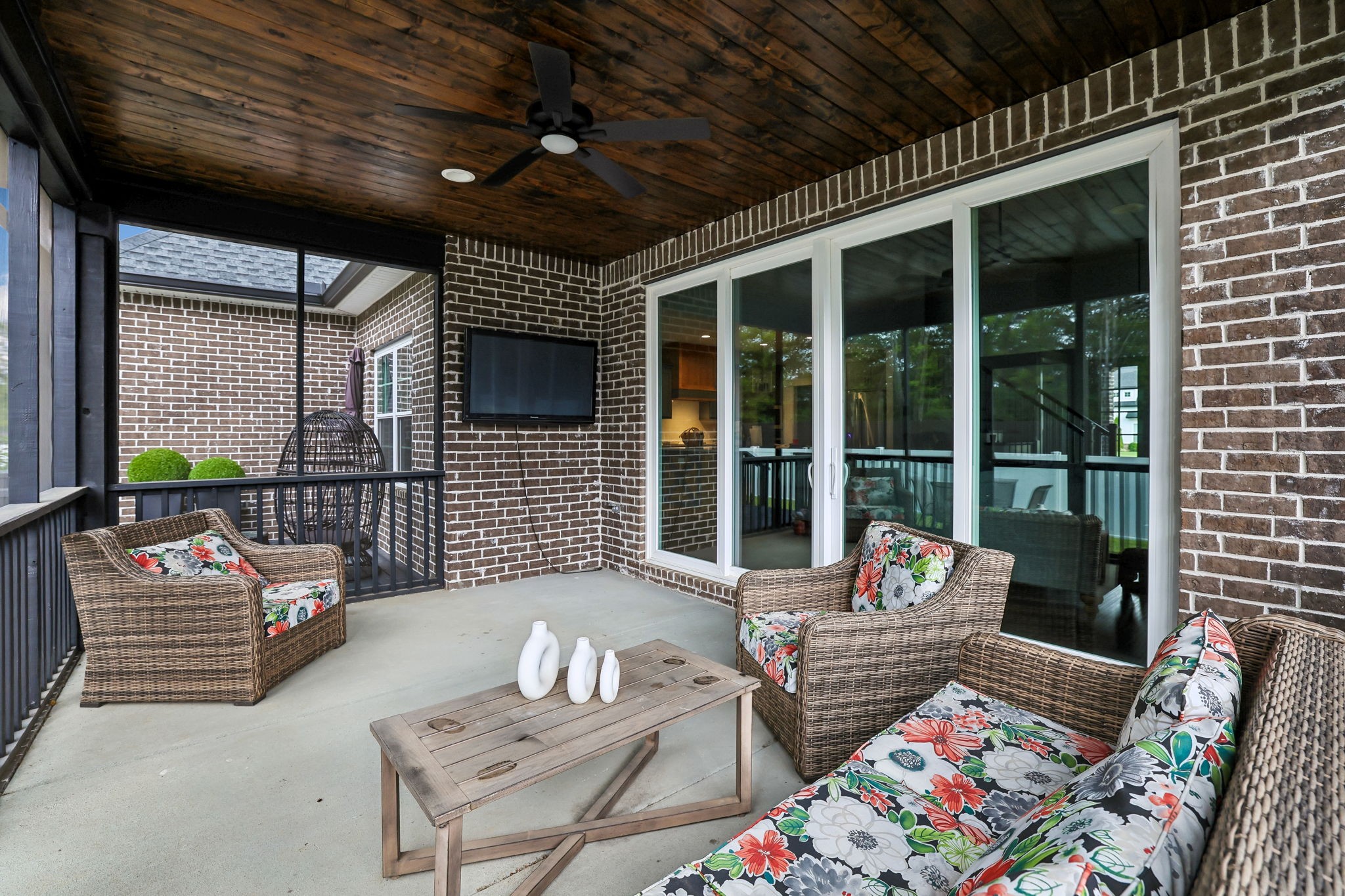 2614 Holly Springs Dr Property Photo 33