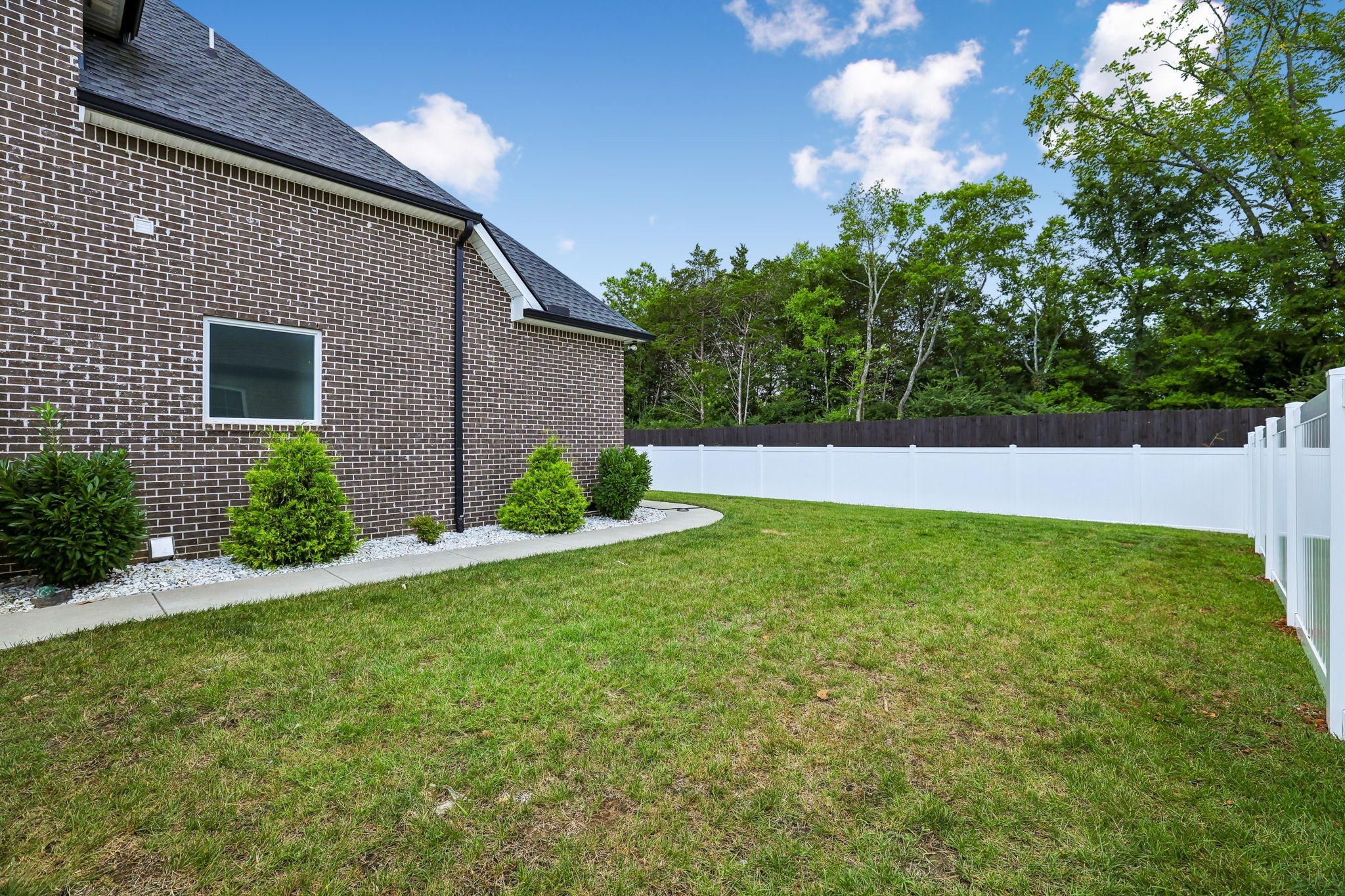 2614 Holly Springs Dr Property Photo 38