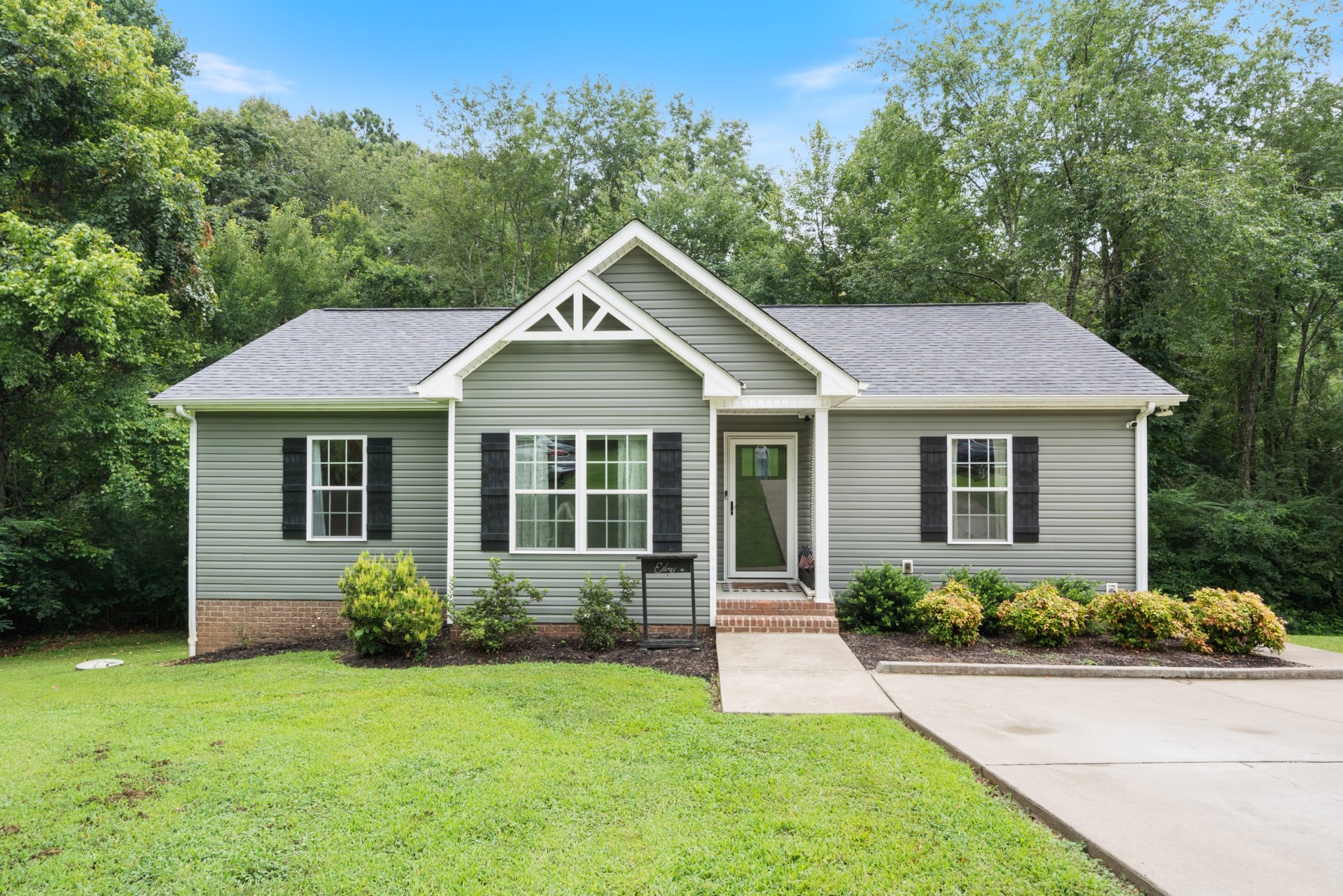 117 E Circle Dr