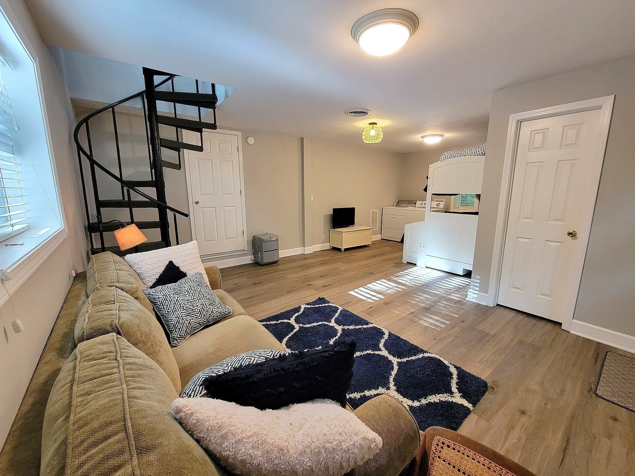 1377 Four Seasons Dr Property Photo 9