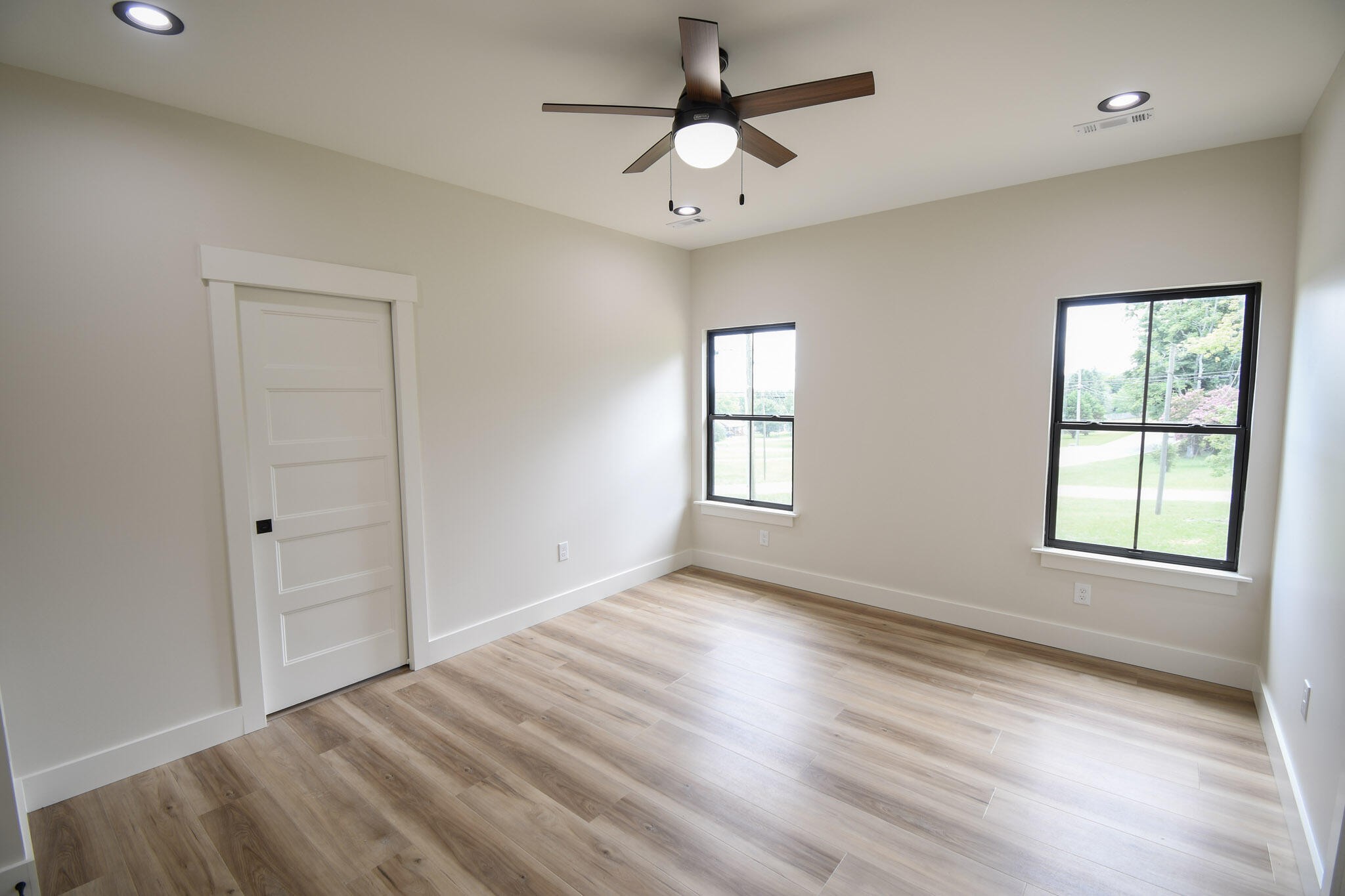 135 Blue Sky Drive Property Photo 38