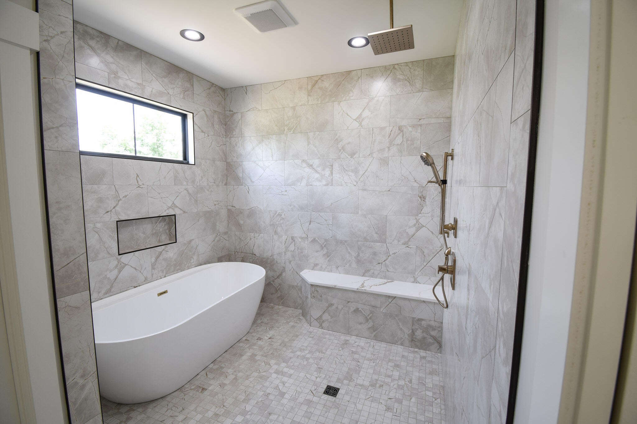 135 Blue Sky Drive Property Photo 40
