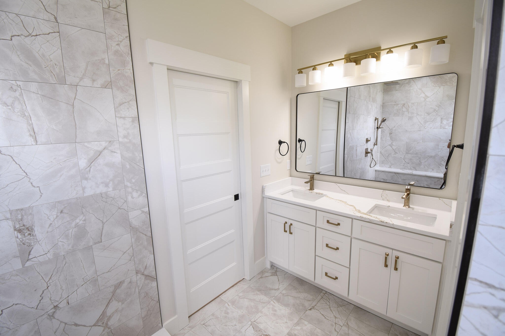 135 Blue Sky Drive Property Photo 42