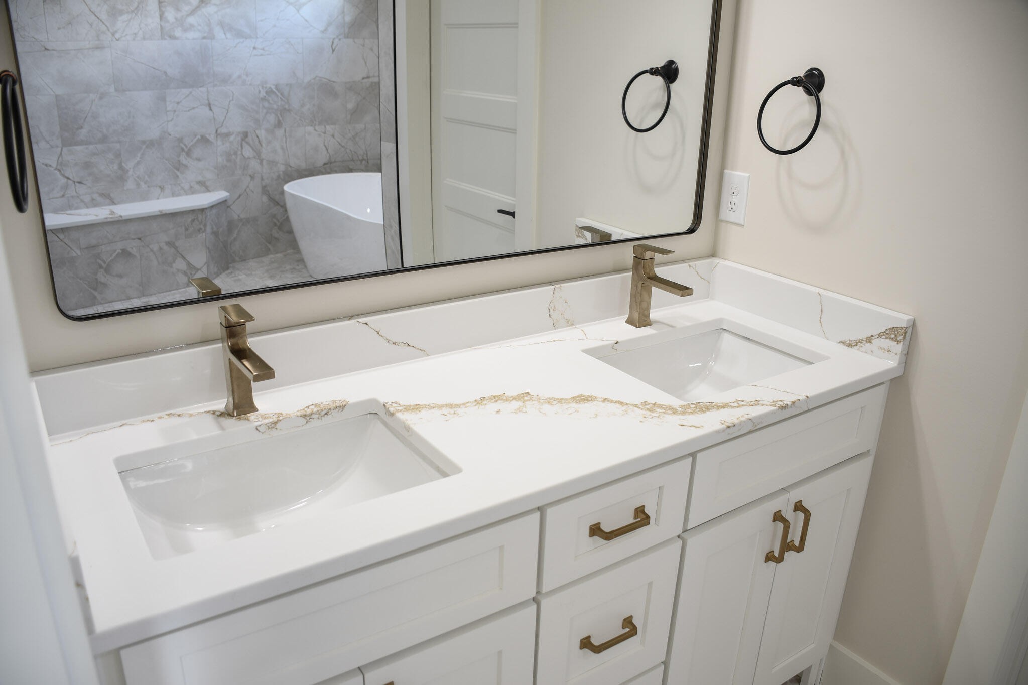 135 Blue Sky Drive Property Photo 49