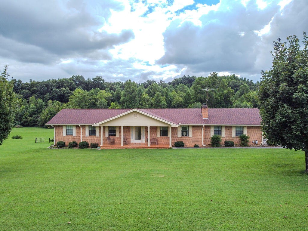 153 County Road 433 Property Photo 1