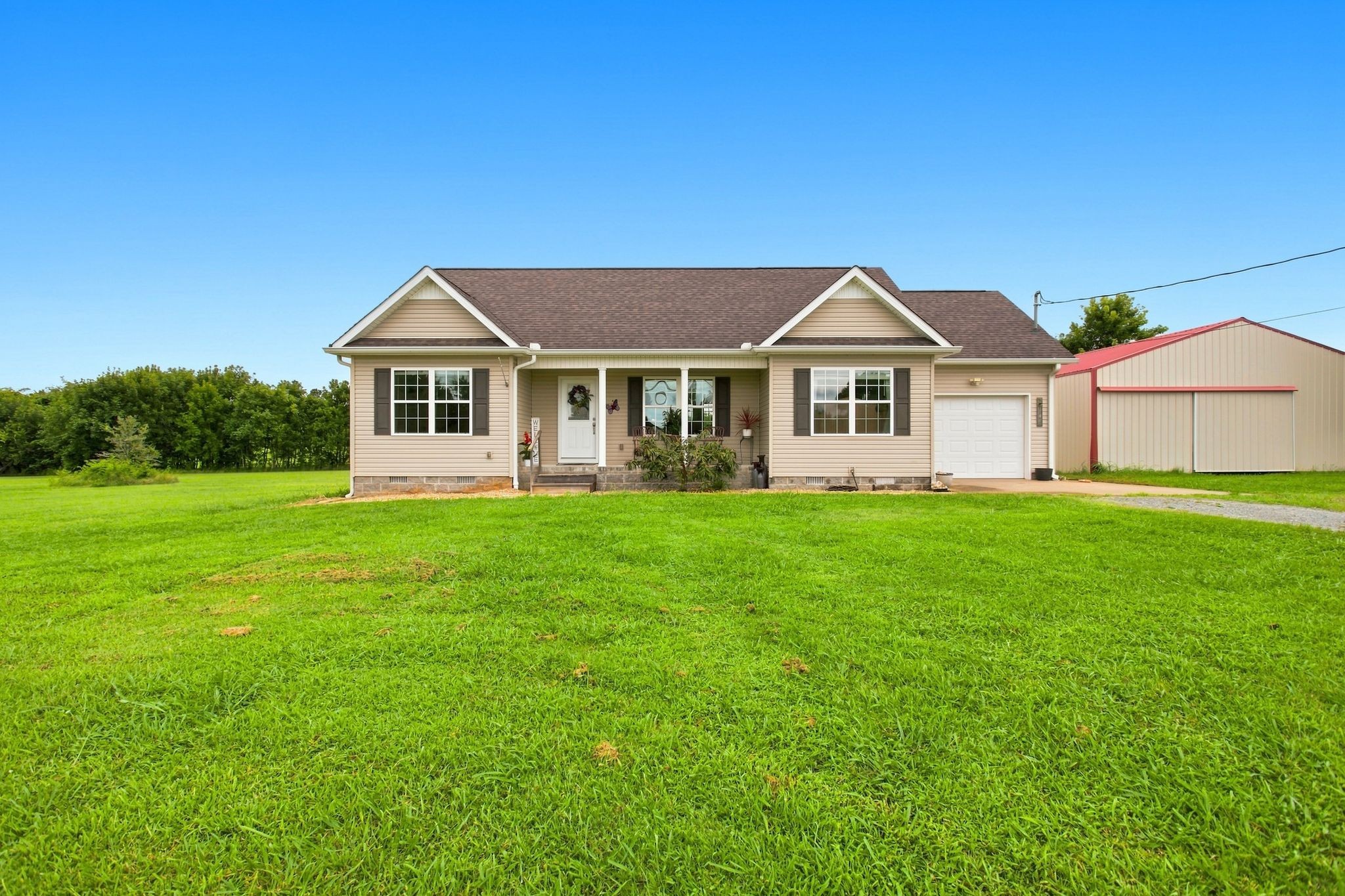 114 Gant Rd Property Photo 1