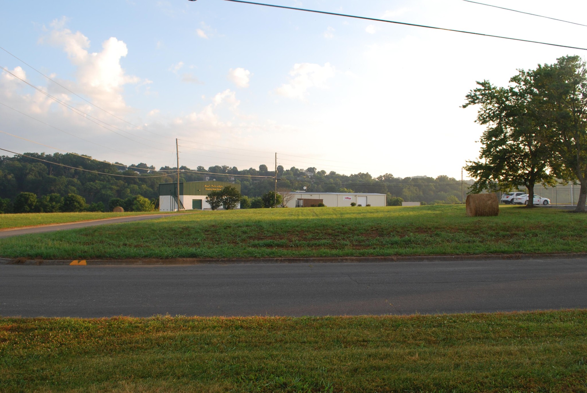 72 Business Center Circle Property Photo 1