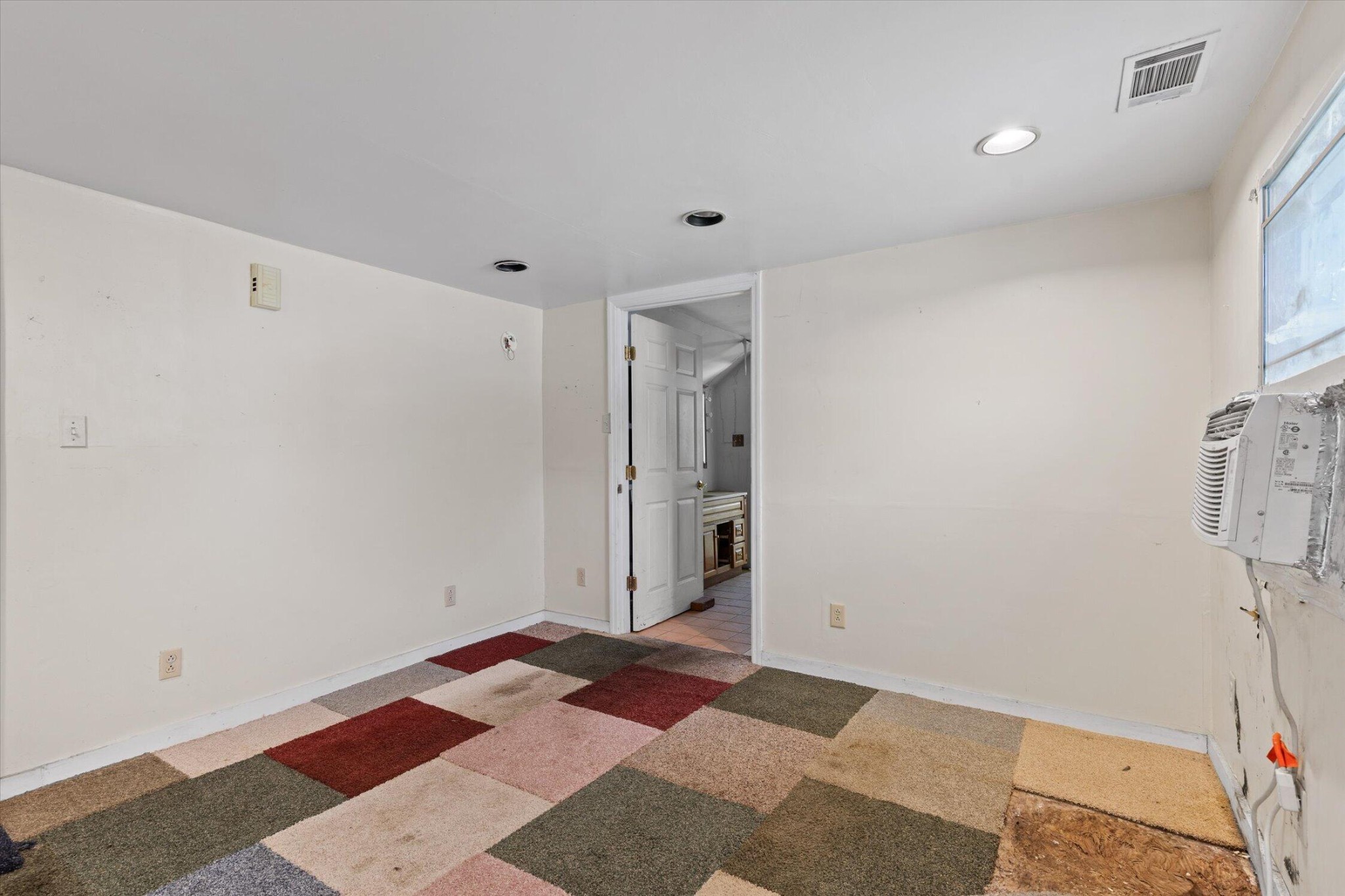 1700 Marion Avenue Property Photo 13