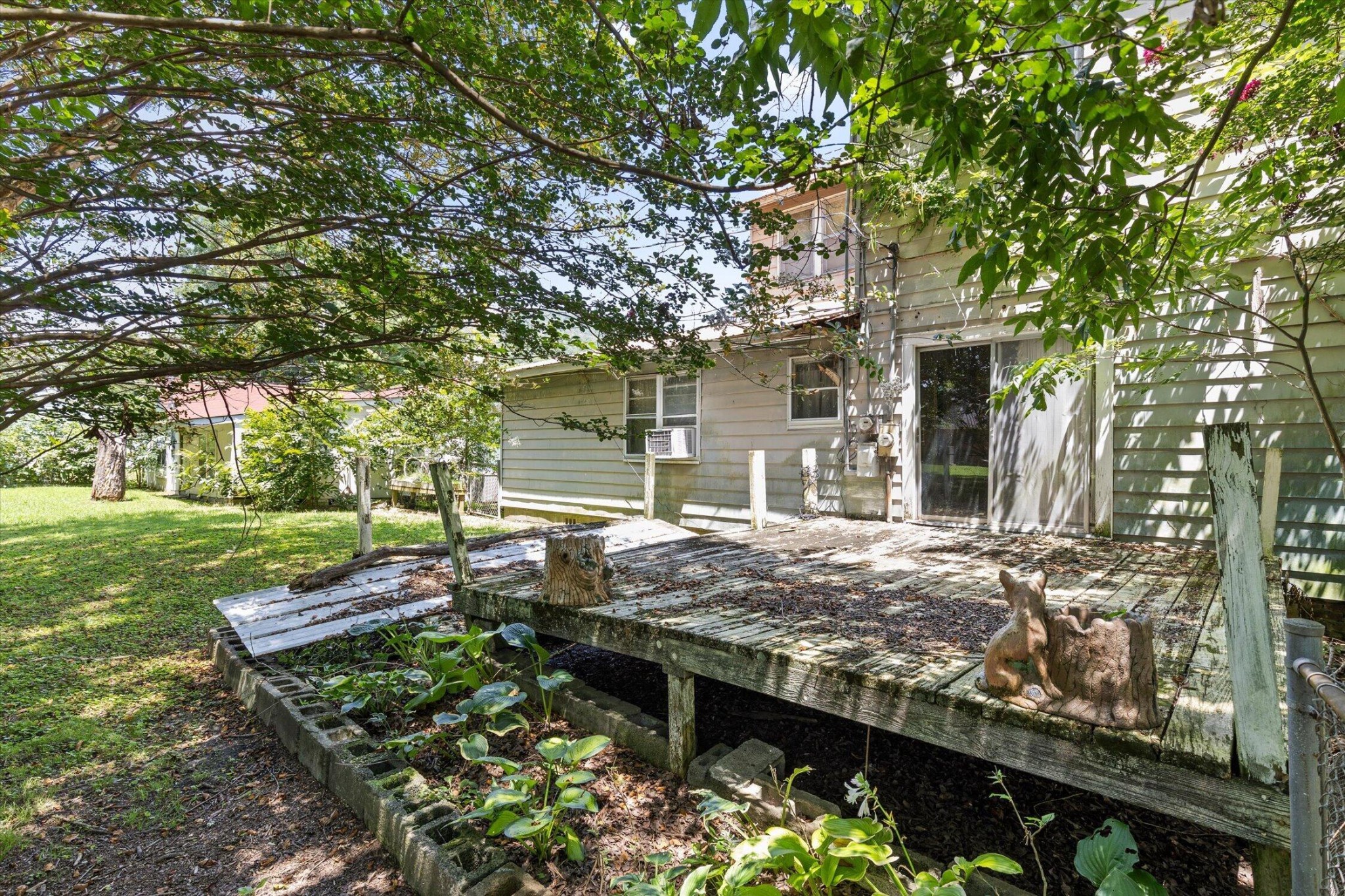 1700 Marion Avenue Property Photo 31