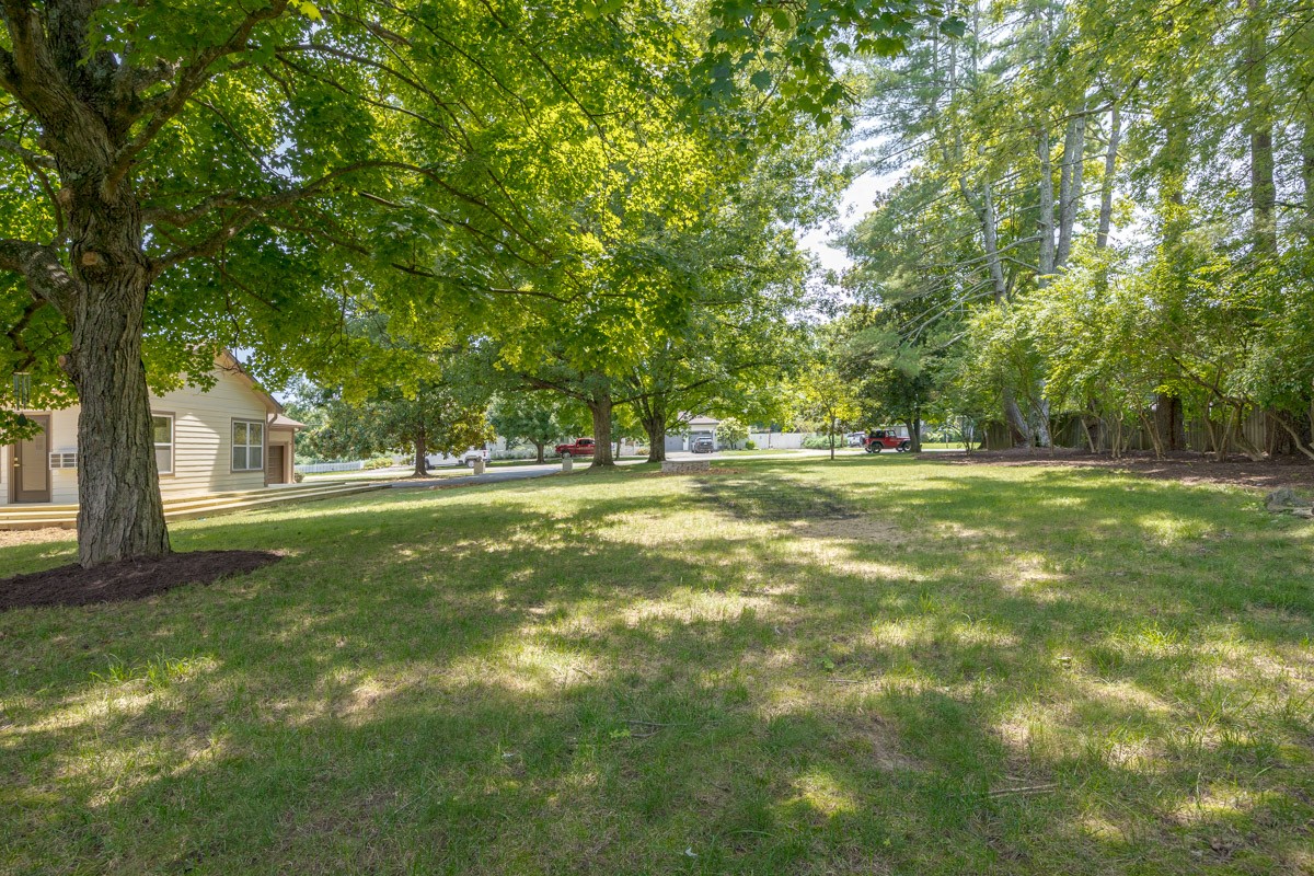 1707 Hillsboro Rd Property Photo 55