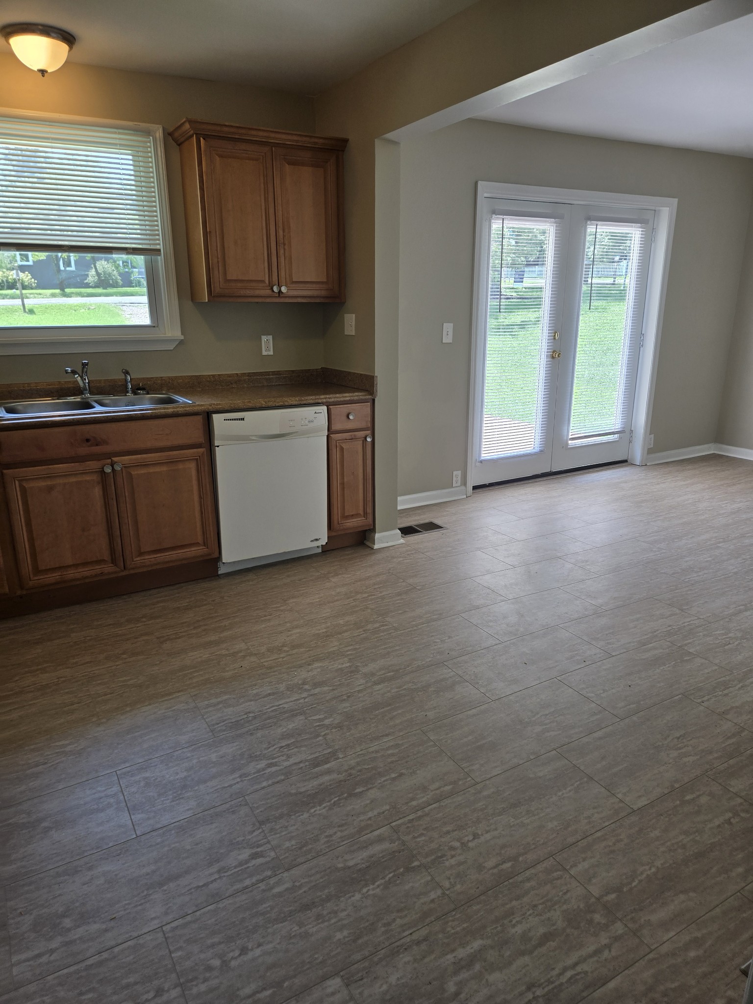 2103 Porter Rd Property Photo 4