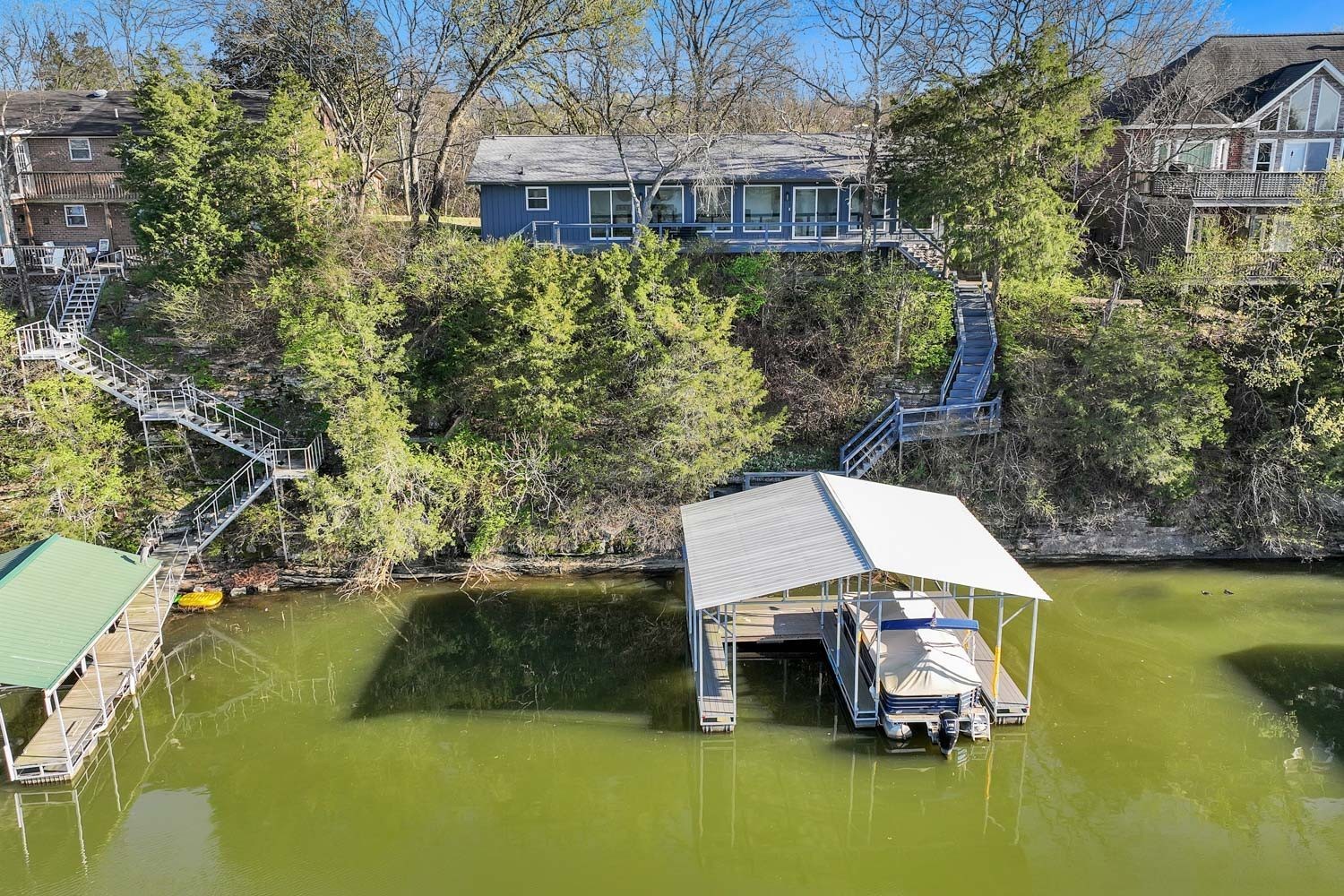 939 Aqua Dr Property Photo 1