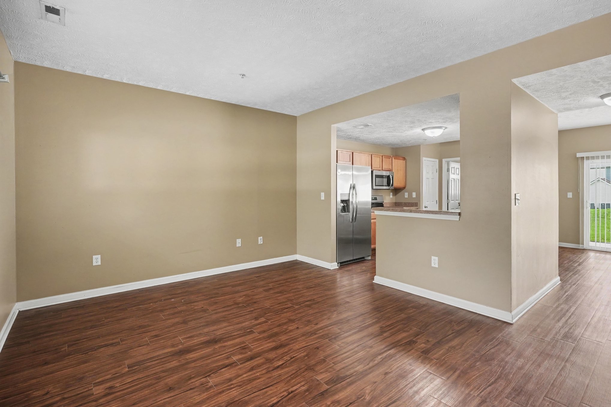 1000 Wells Way Property Photo 5