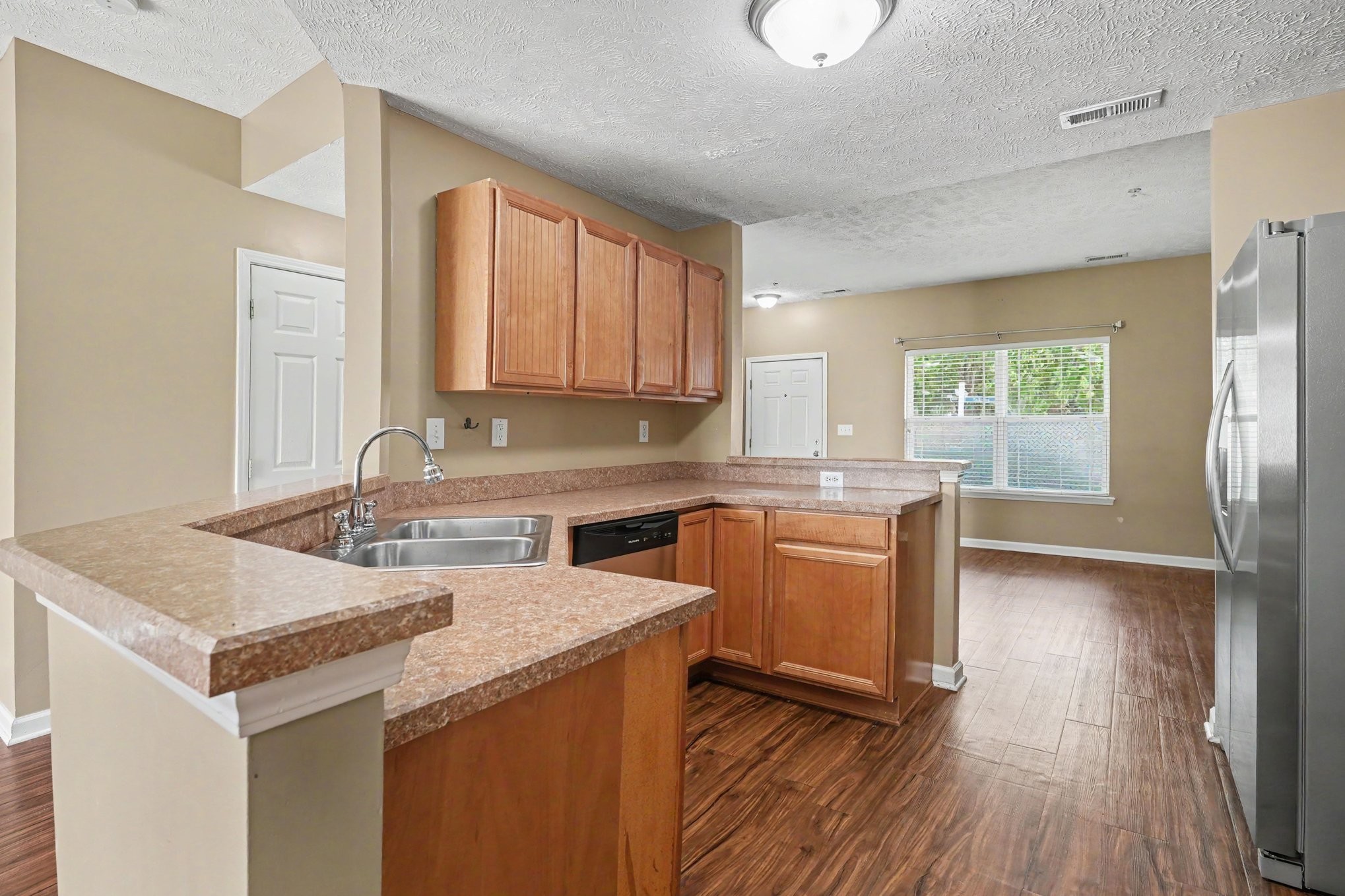 1000 Wells Way Property Photo 13