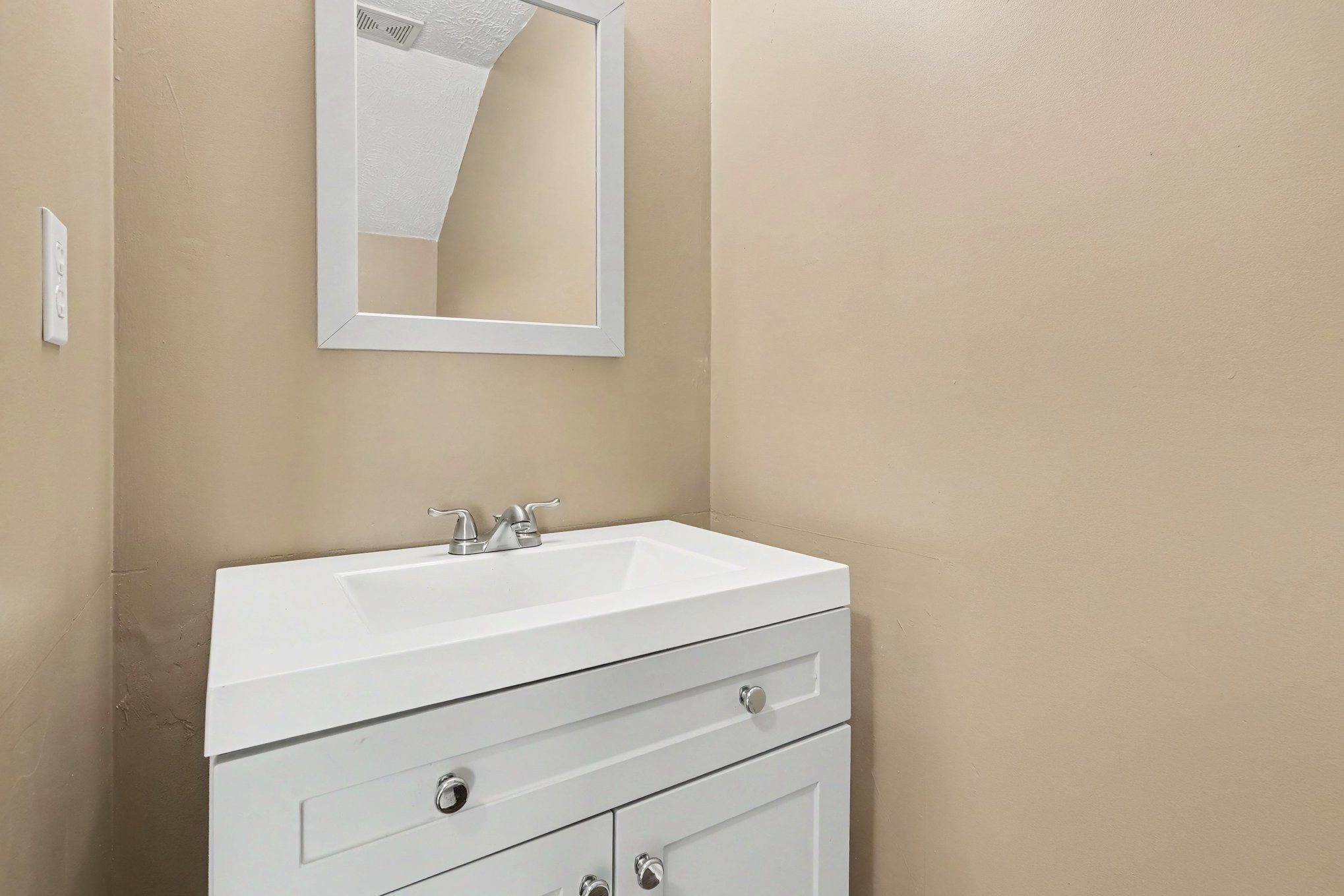 1000 Wells Way Property Photo 15