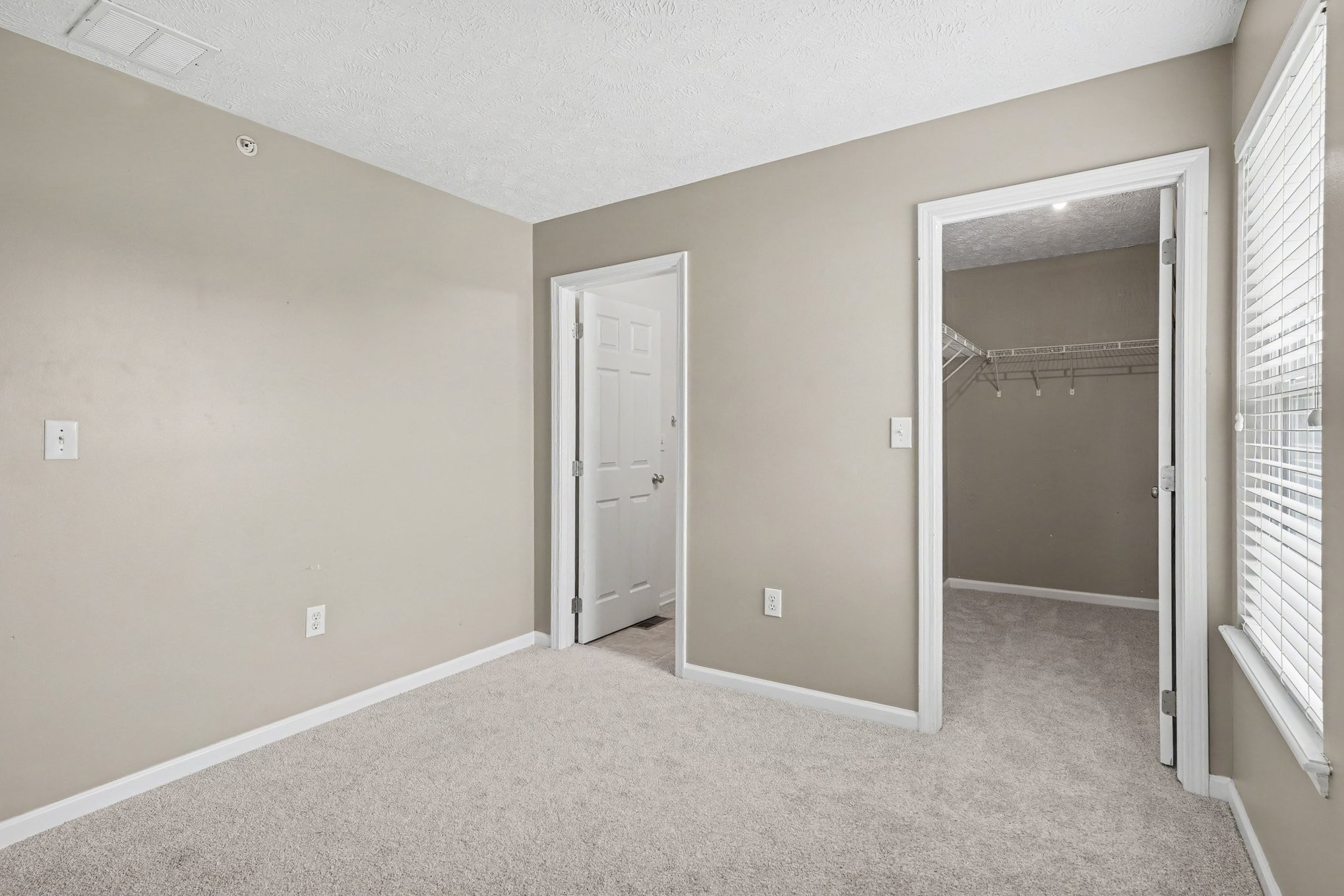1000 Wells Way Property Photo 17