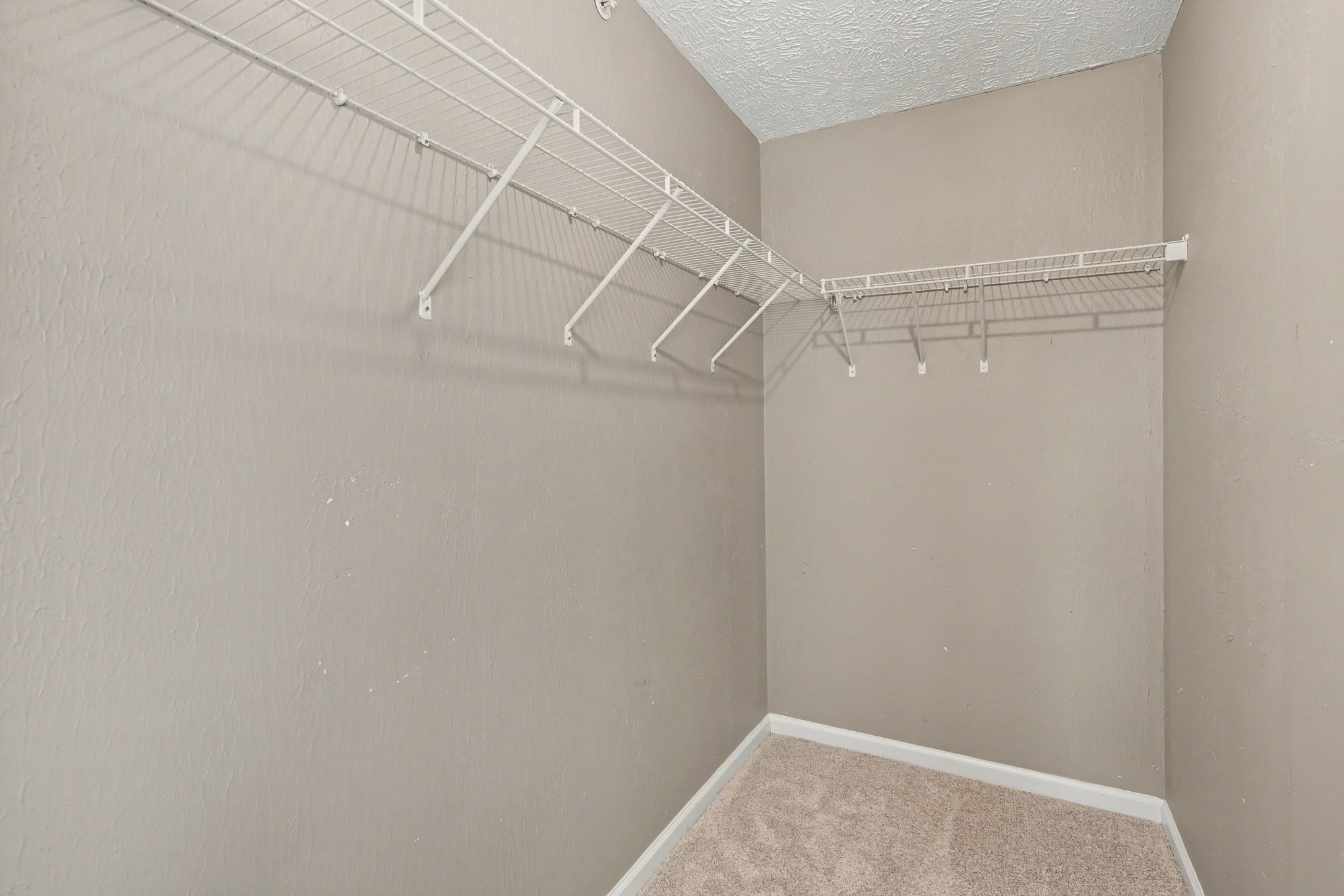 1000 Wells Way Property Photo 20