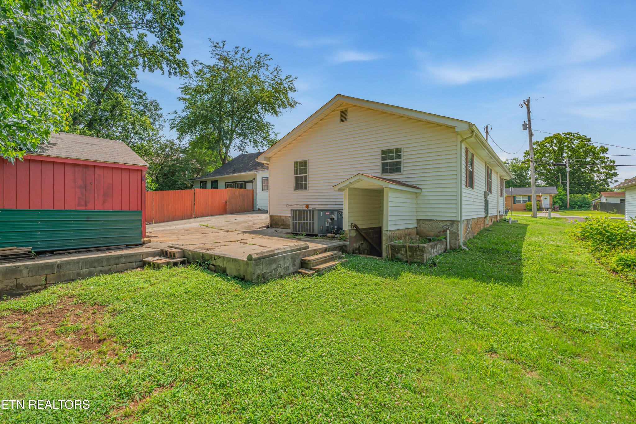 835 Cherry St Property Photo 18