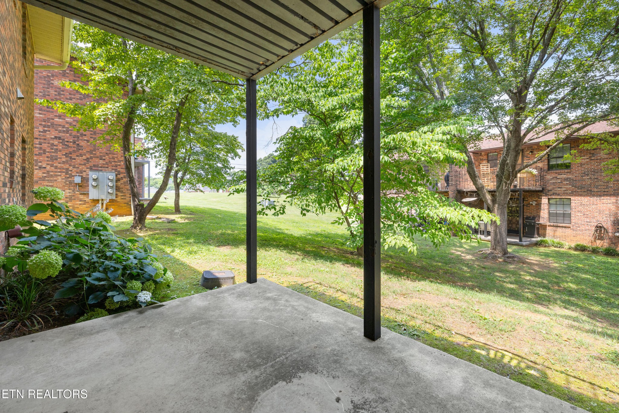810 Highland Drive Property Photo 12