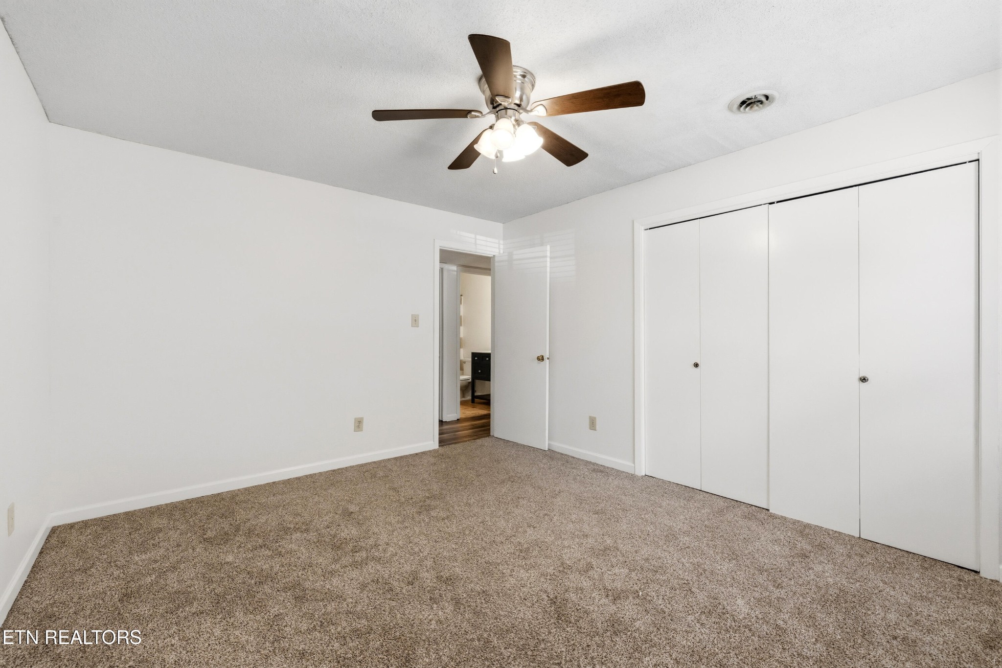 810 Highland Drive Property Photo 17
