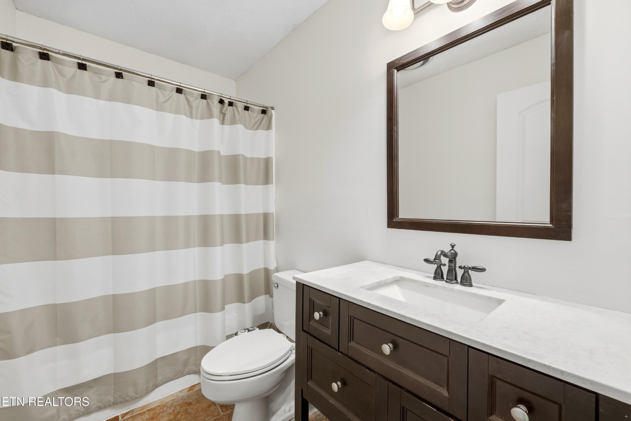 810 Highland Drive Property Photo 18