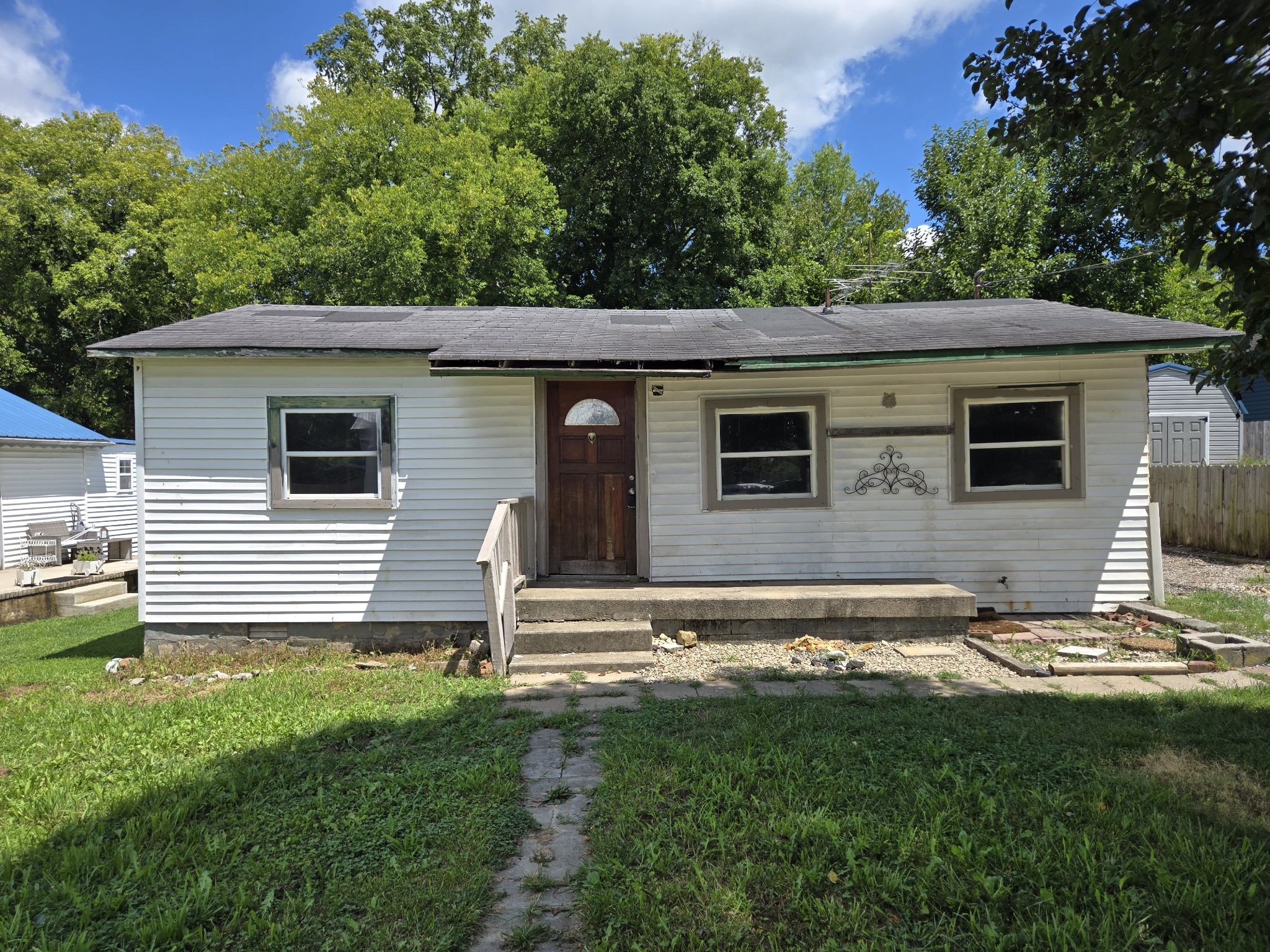 1754 Rose St Property Photo 1