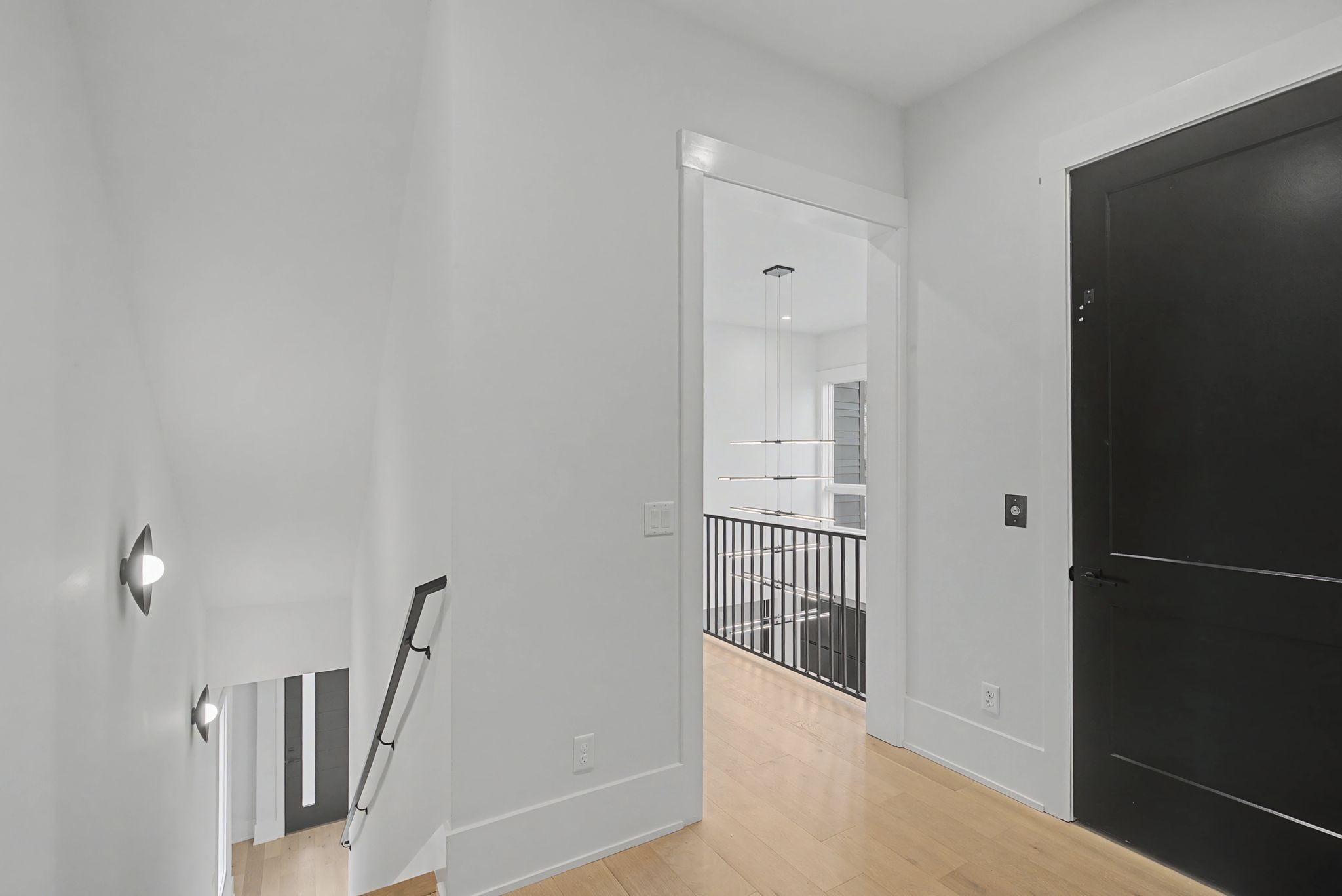 1017 Argyle Ave Property Photo 36