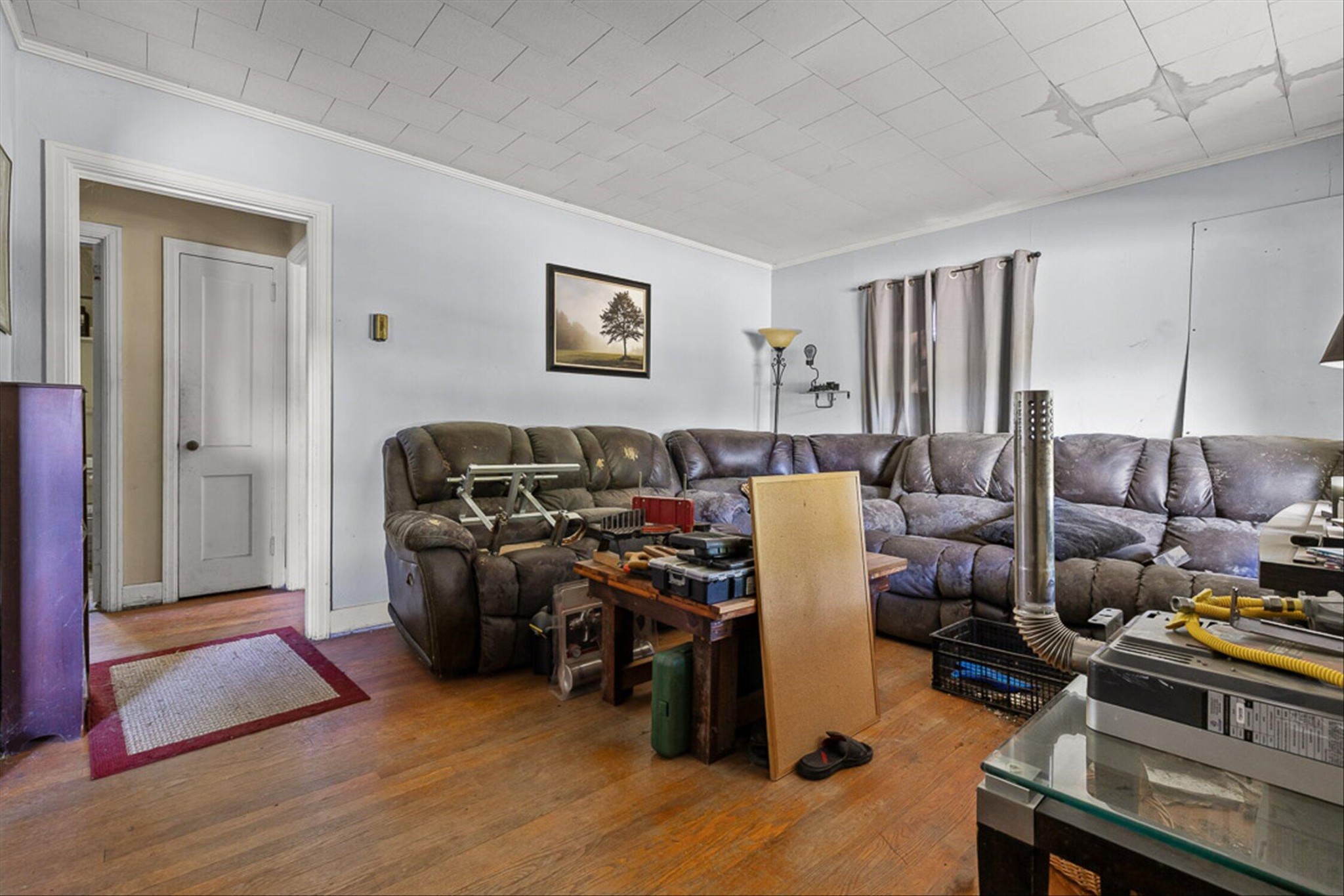591 W Cloud Springs Road Property Photo 2