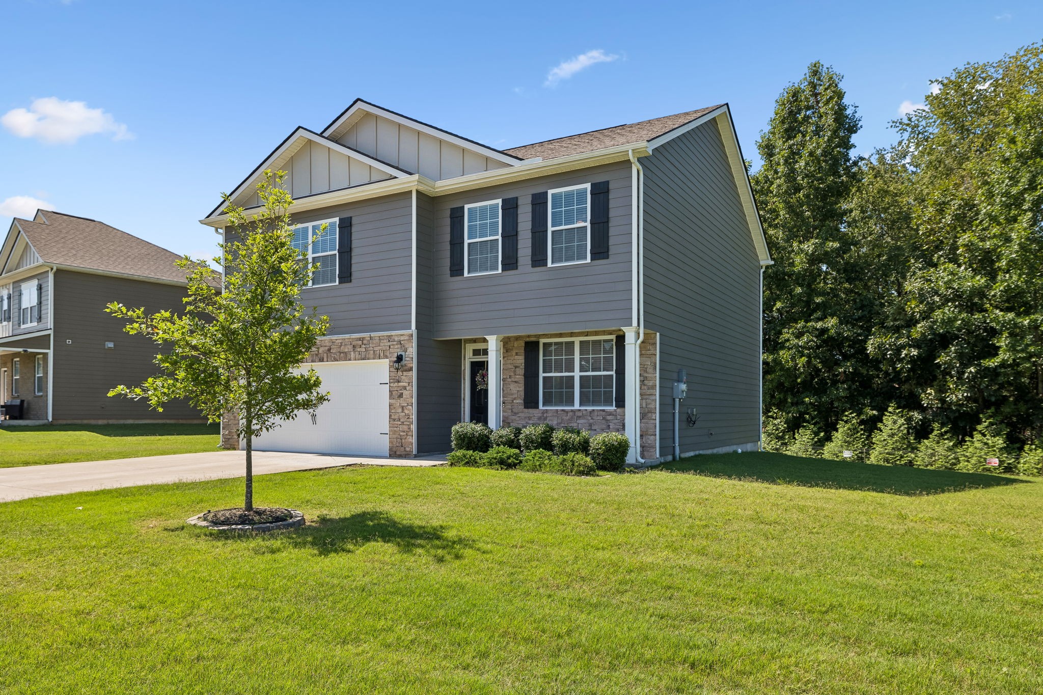 1045 Altavista Ln Property Photo 1
