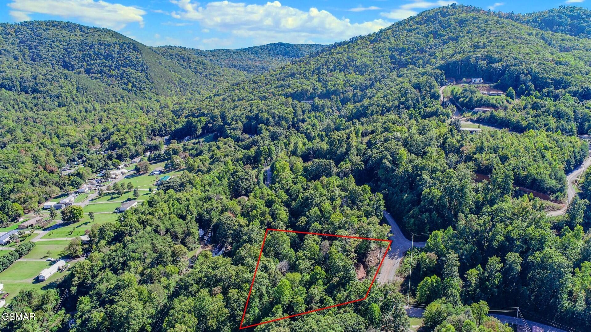1282 Applewood Rd Property Photo 1