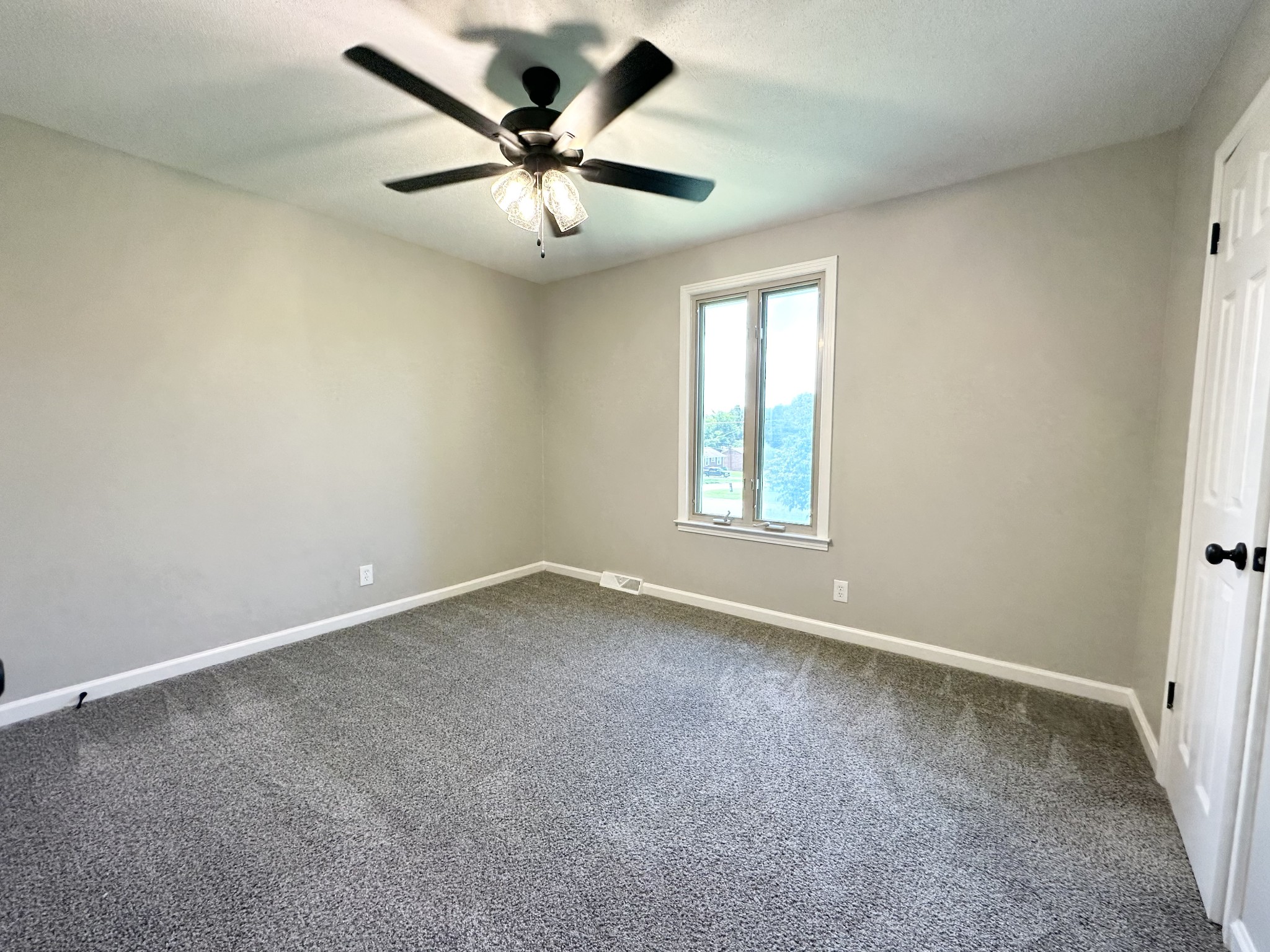 307 Bancroft Dr Property Photo 12