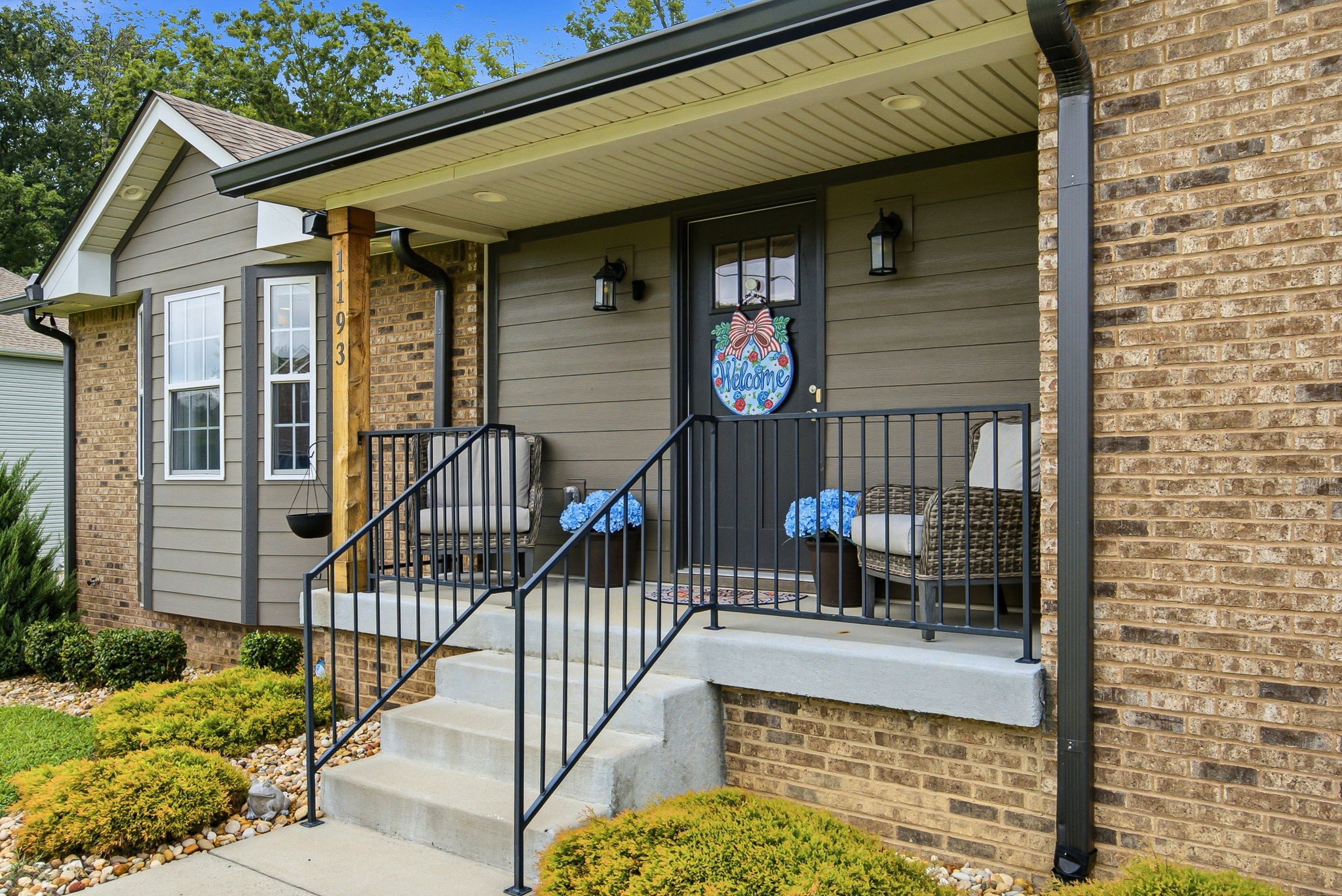 1193 Prestons Way Property Photo 9