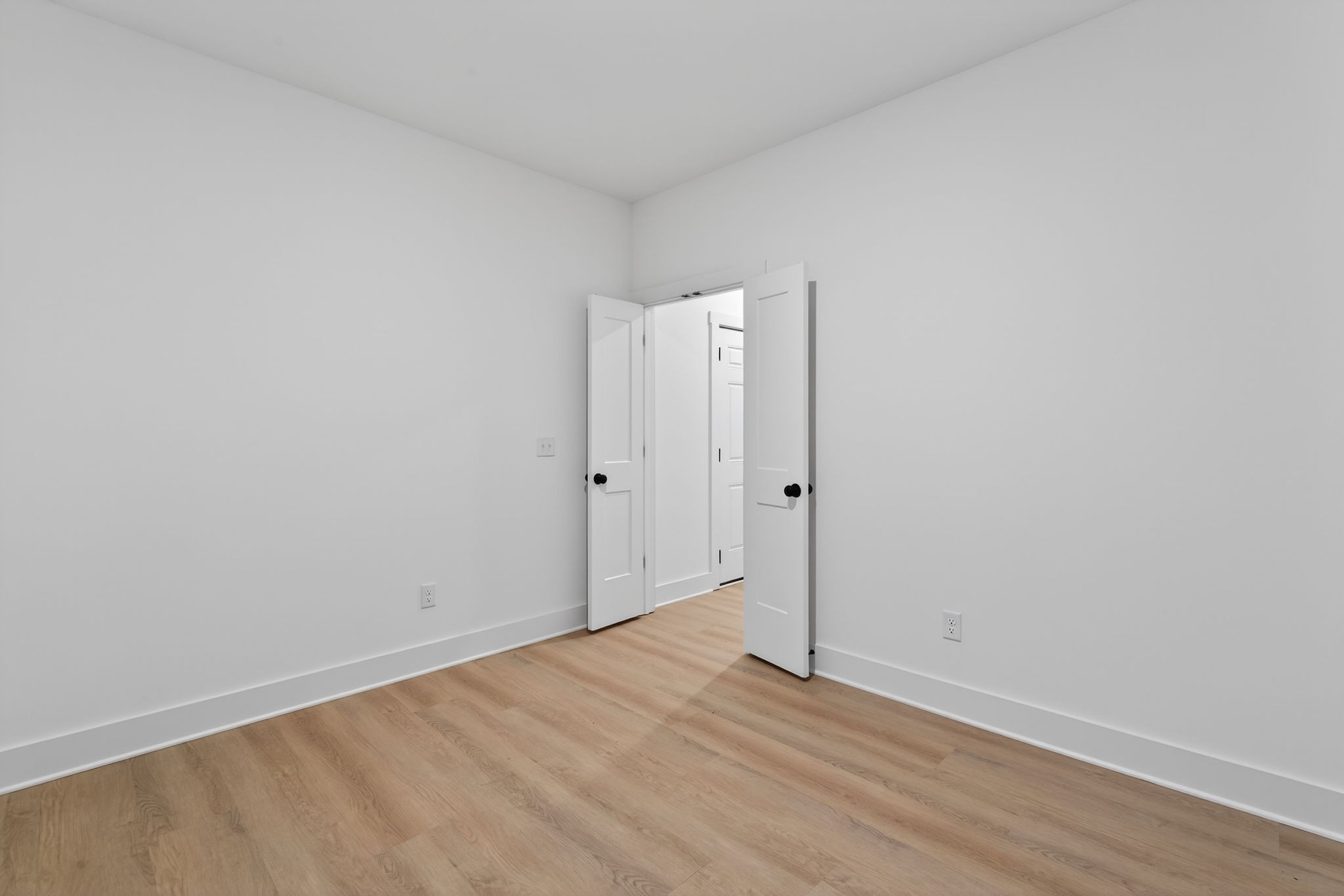 1721 Sharpstone Drive Property Photo 9