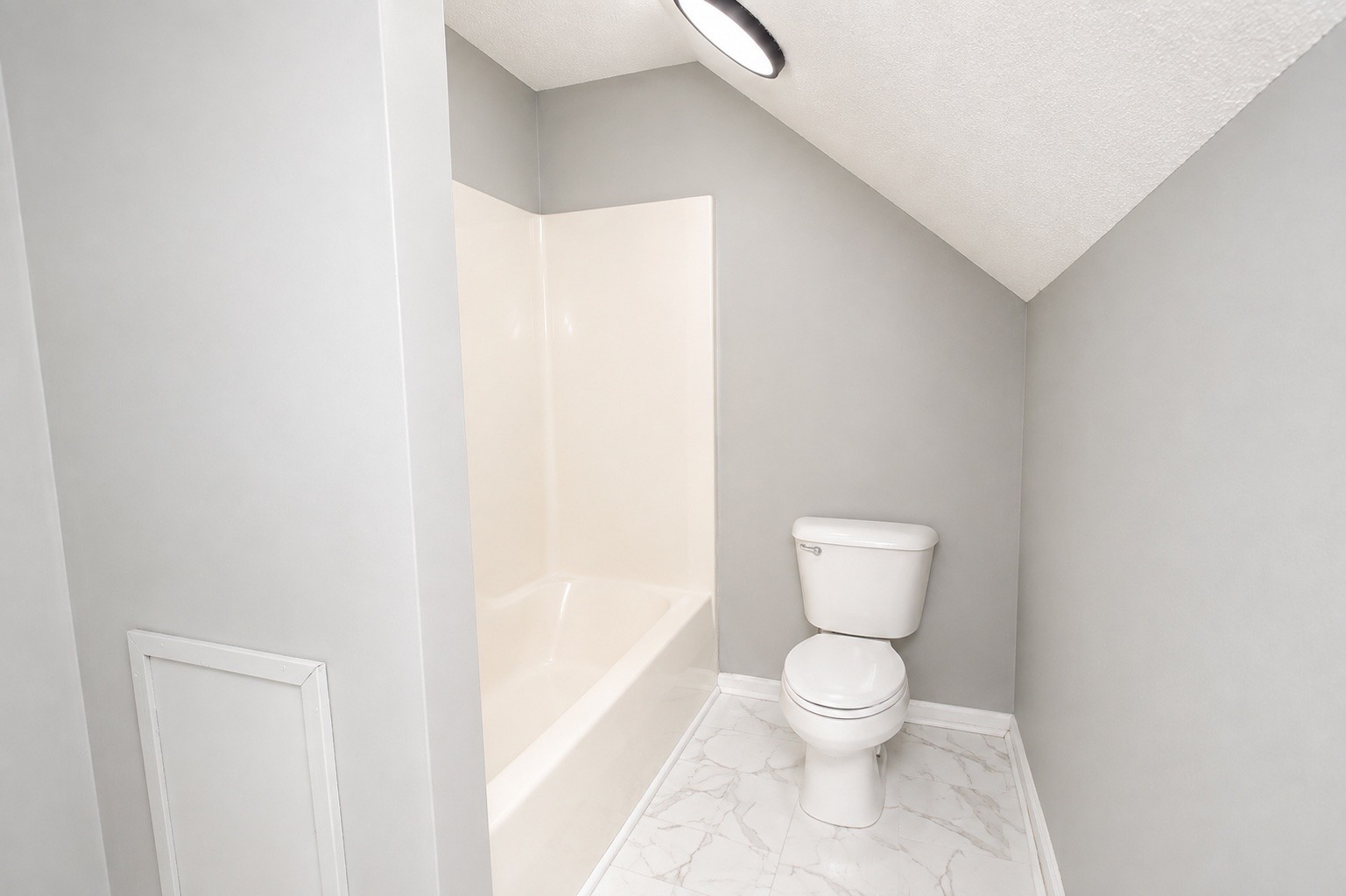 64 Ash St Property Photo 16