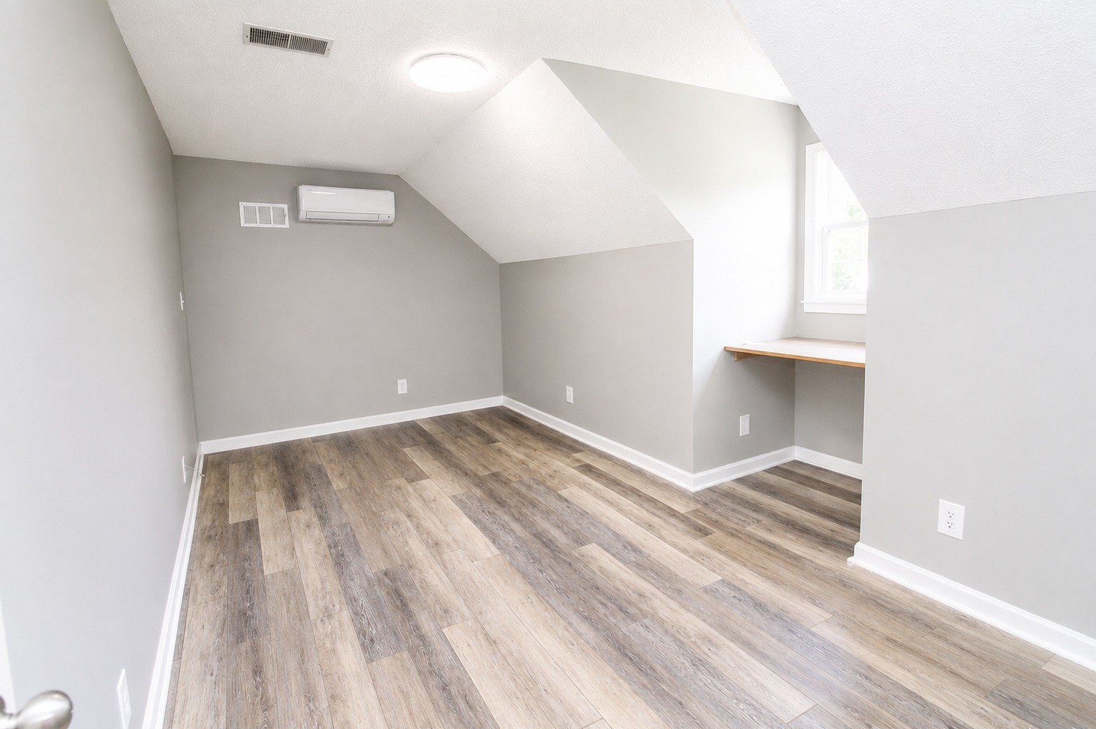 64 Ash St Property Photo 18