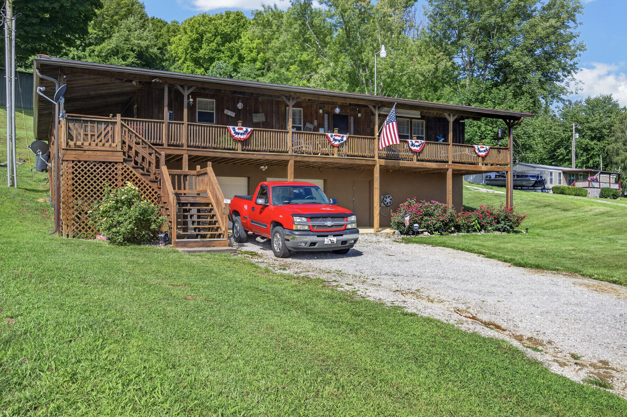 955 Livingston Boatdock Rd Property Photo 1