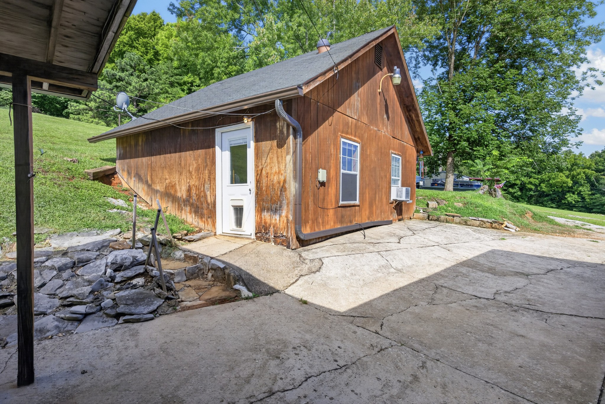 955 Livingston Boatdock Rd Property Photo 23