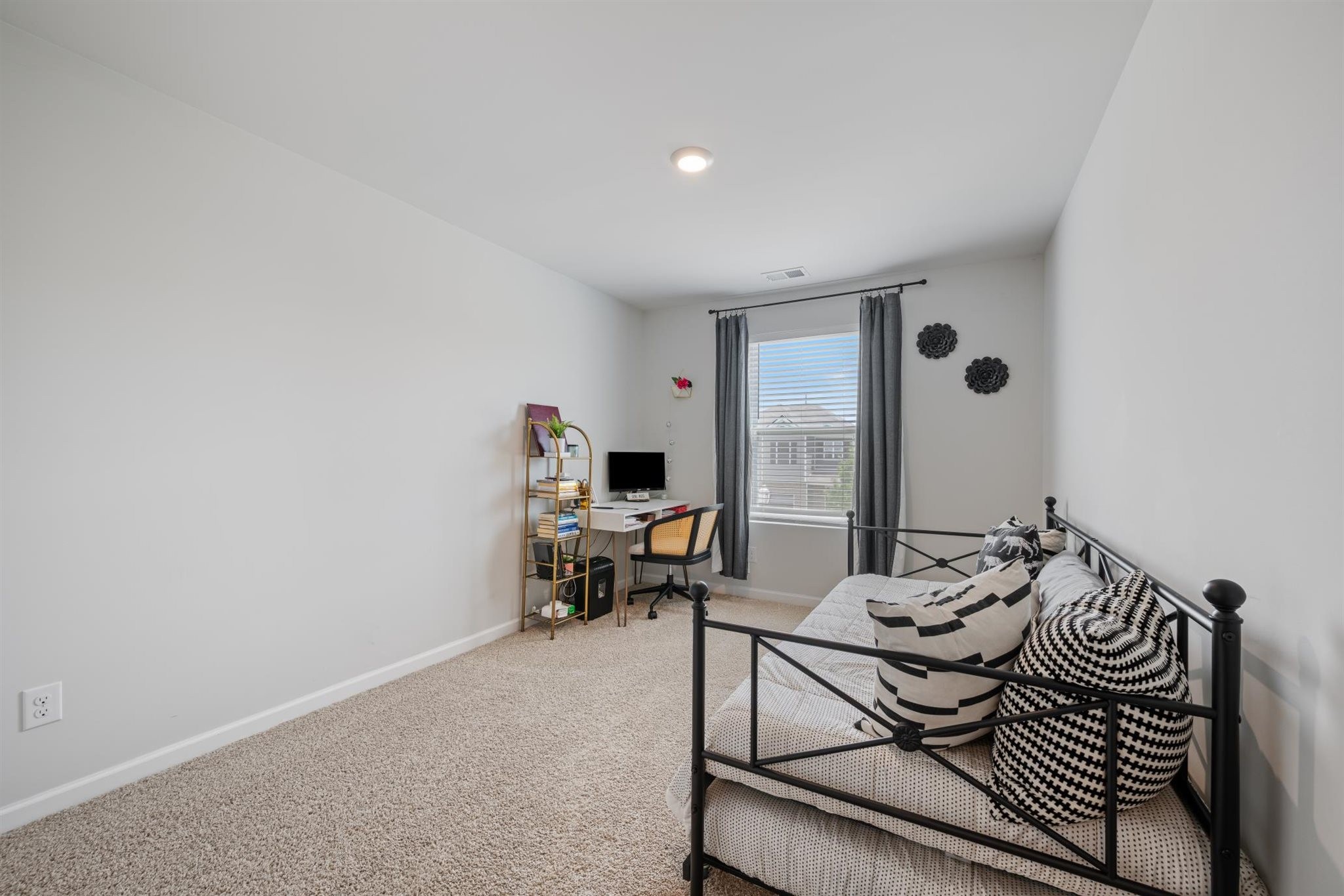 7051 Paisley Wood Dr Property Photo 17
