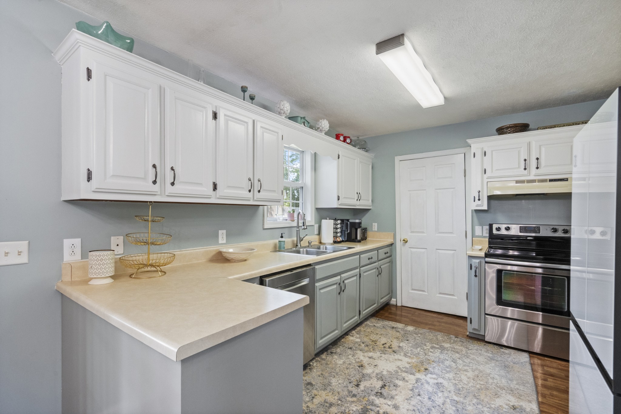 2122 Derrick Rd Property Photo 11