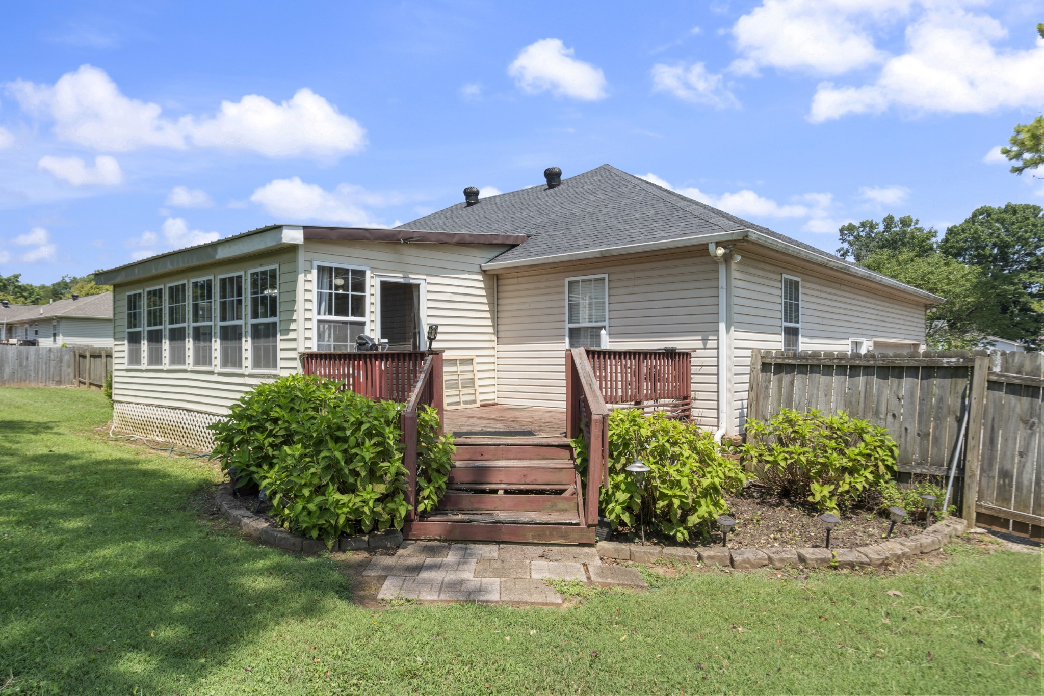 2122 Derrick Rd Property Photo 30