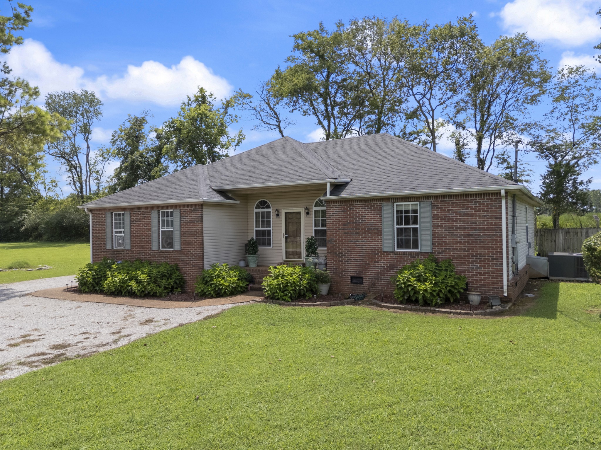 2122 Derrick Rd Property Photo 31