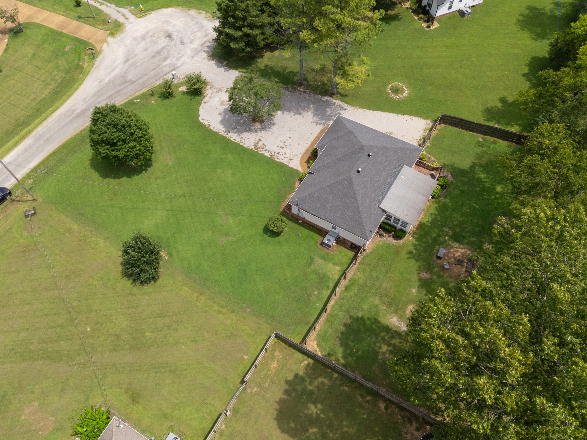 2122 Derrick Rd Property Photo 43