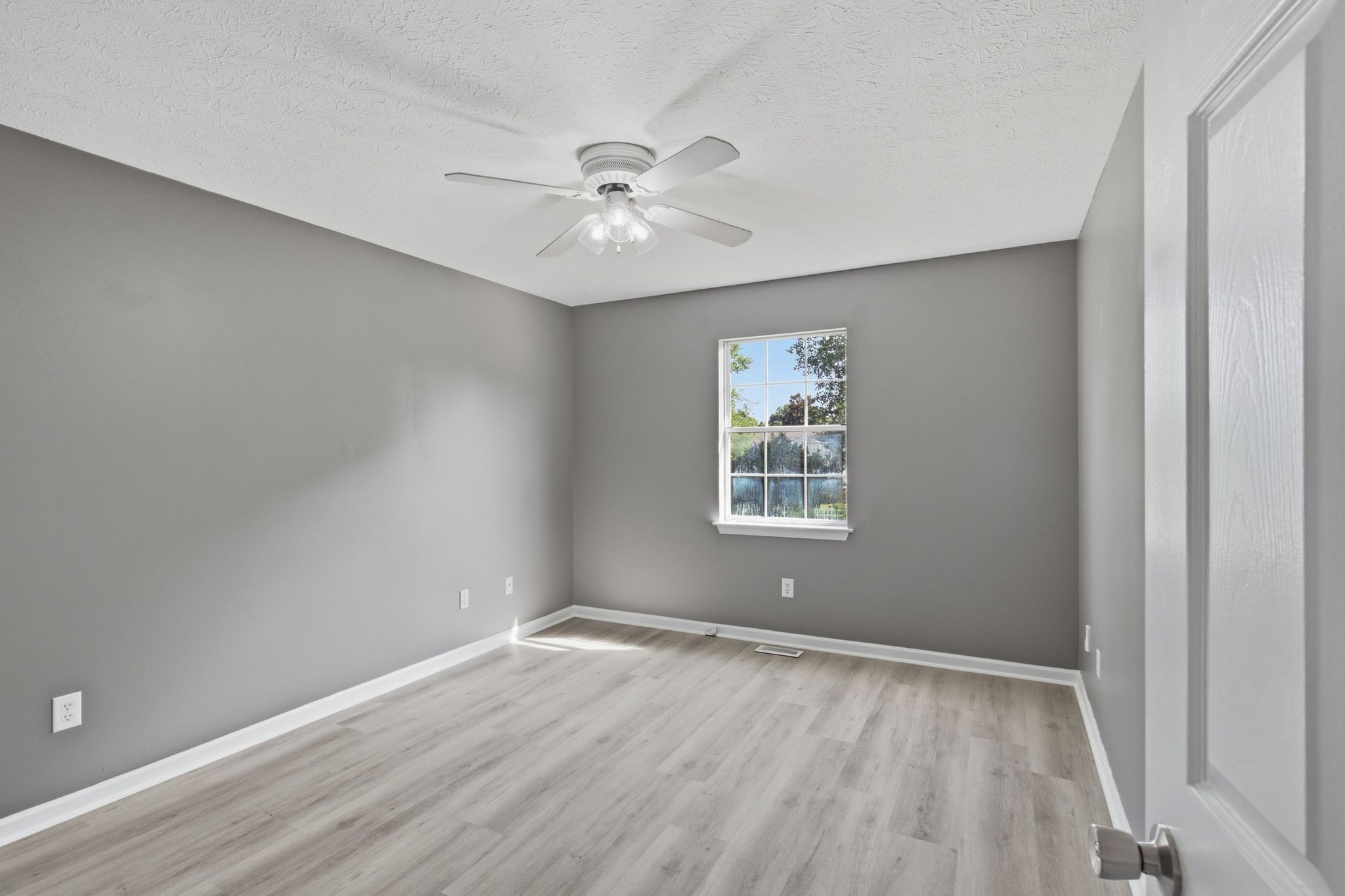131 E Morris Dr Property Photo 17